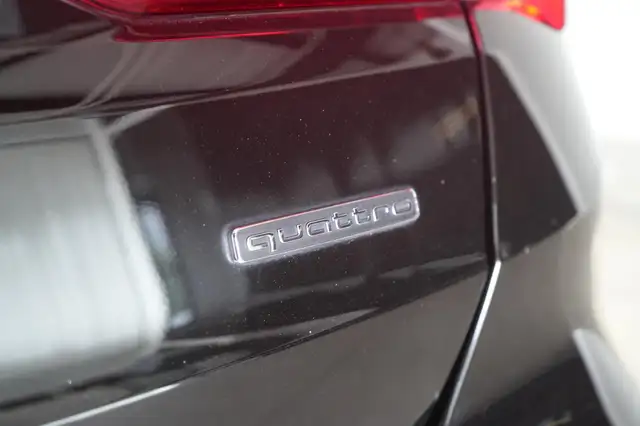 Audi Q3 view 28
