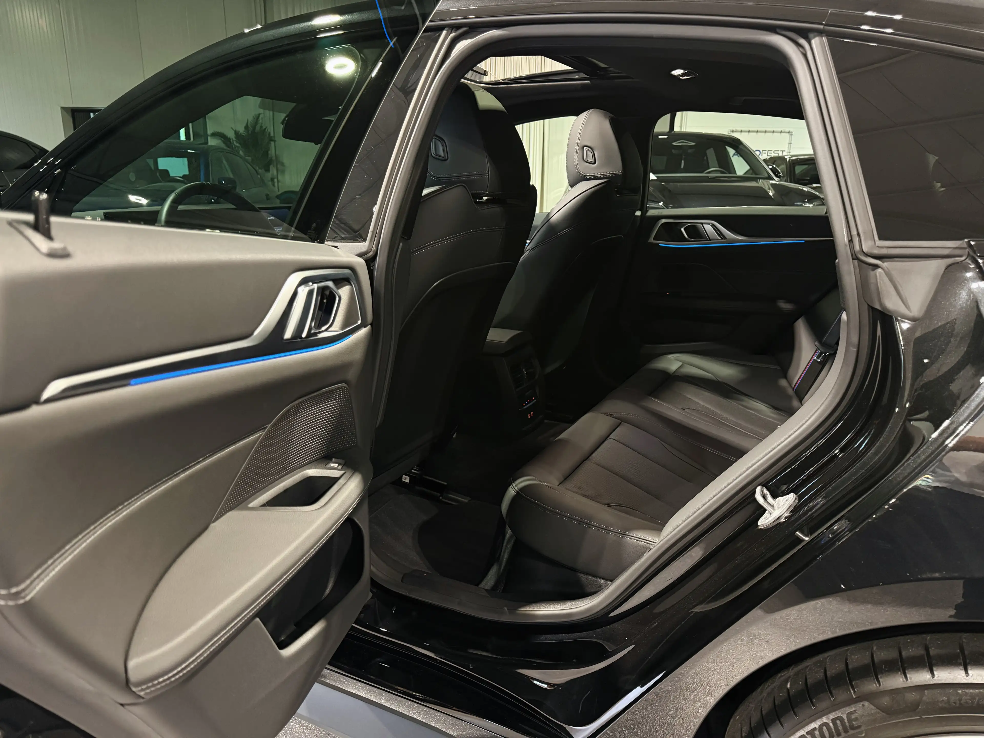 BMW i4 eDrive40 M-Sport PRO Facelift - Garantie — photo 9