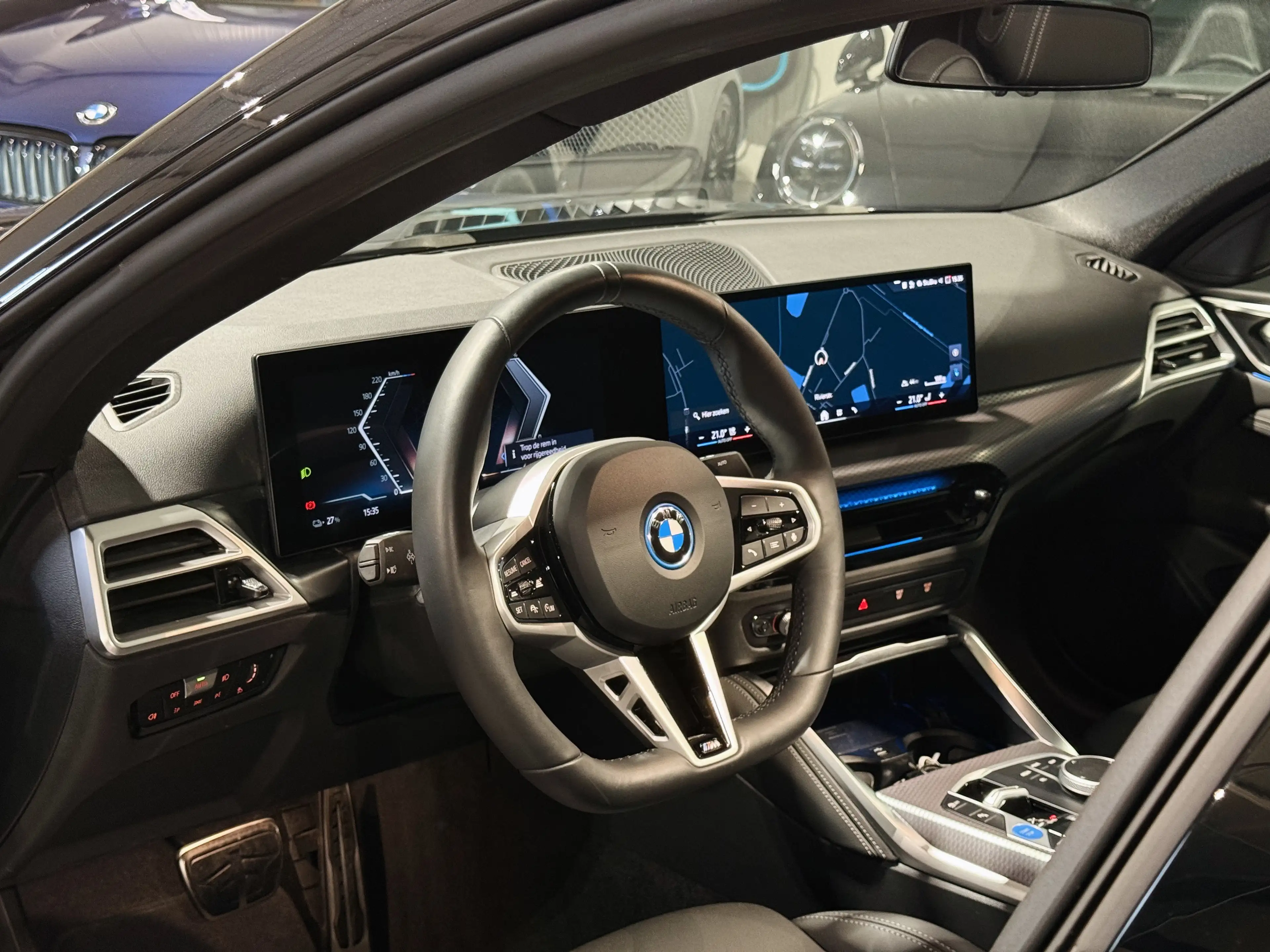 BMW i4 eDrive40 M-Sport PRO Facelift - Garantie — photo 12
