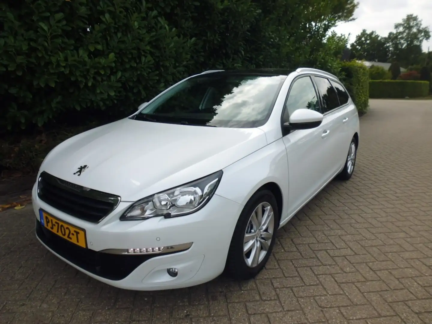 Peugeot 308 sw 1.6 BlueHDI Blue Lease Executive CRUISE PANO NA Wit - 1