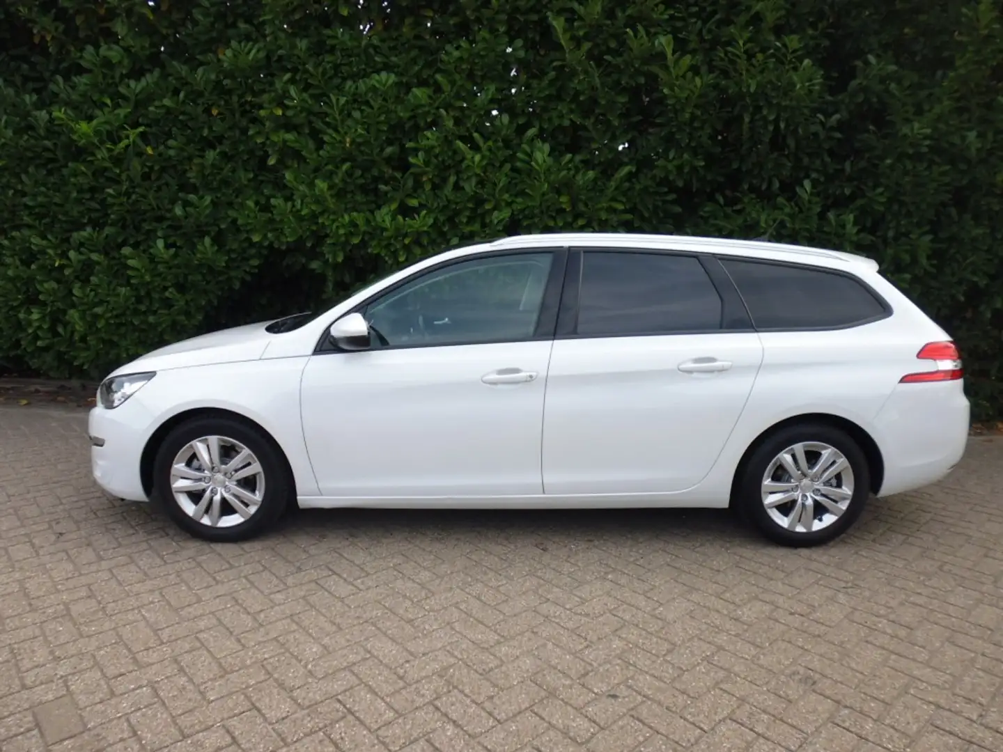 Peugeot 308 sw 1.6 BlueHDI Blue Lease Executive CRUISE PANO NA Wit - 2