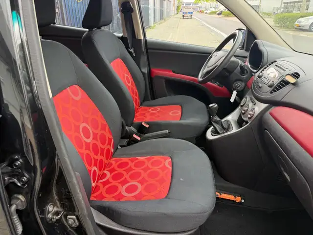 Hyundai I10 view 9