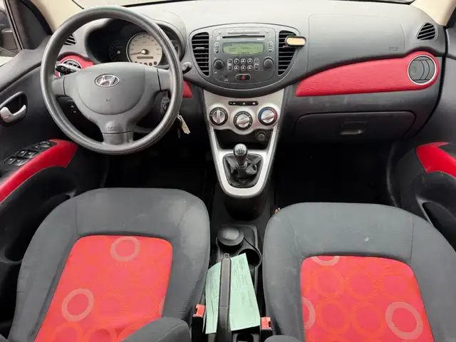 Hyundai I10 view 8