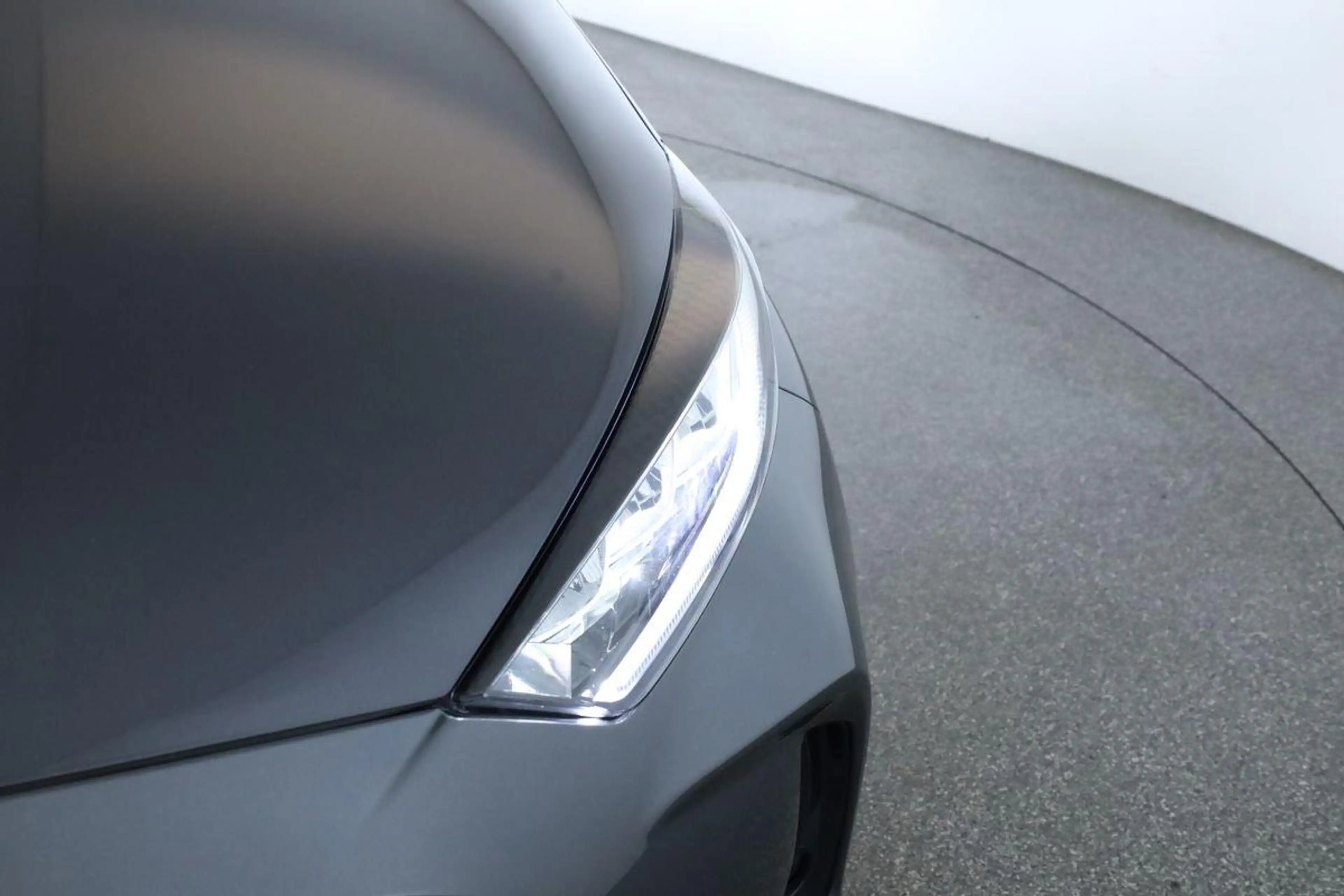 Toyota Yaris Hybrid 116 Teamplayer LED App SHZ Key Kam — photo 9