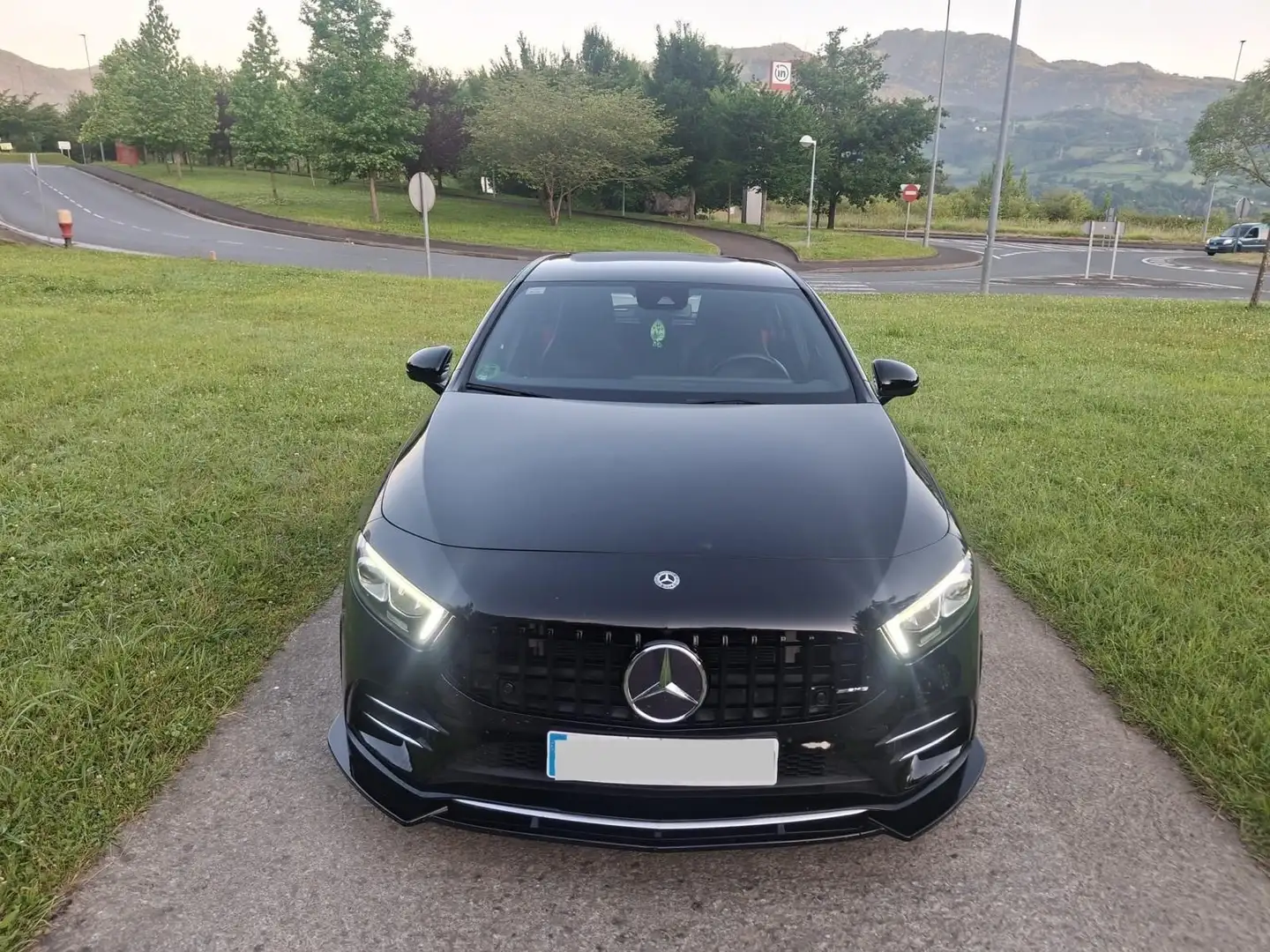 Mercedes-Benz A 35 AMG 4Matic+ 7G-DCT Negro - 2