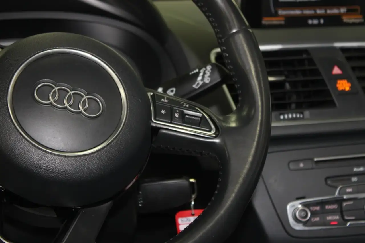 Audi Q3 снимка Audi Q3