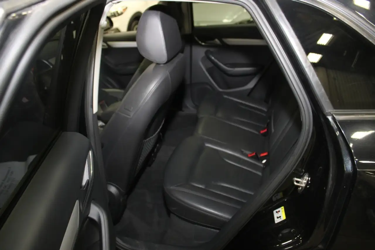 Audi Q3 снимка Audi Q3