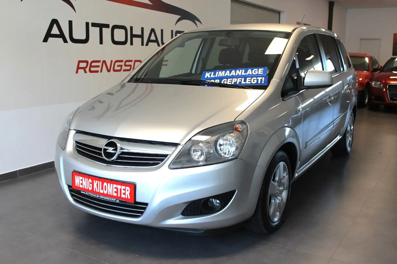 Opel Zafira B Design Edition 7-Sitzer Argent - 2