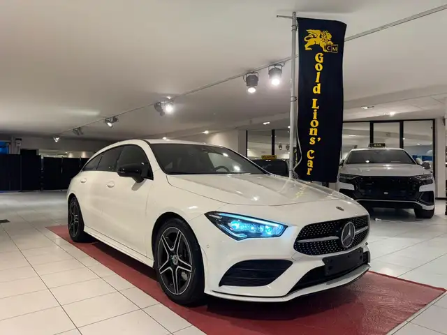 Mercedes-Benz CLA 220 Shooting Brake 220 d Premium 4matic auto