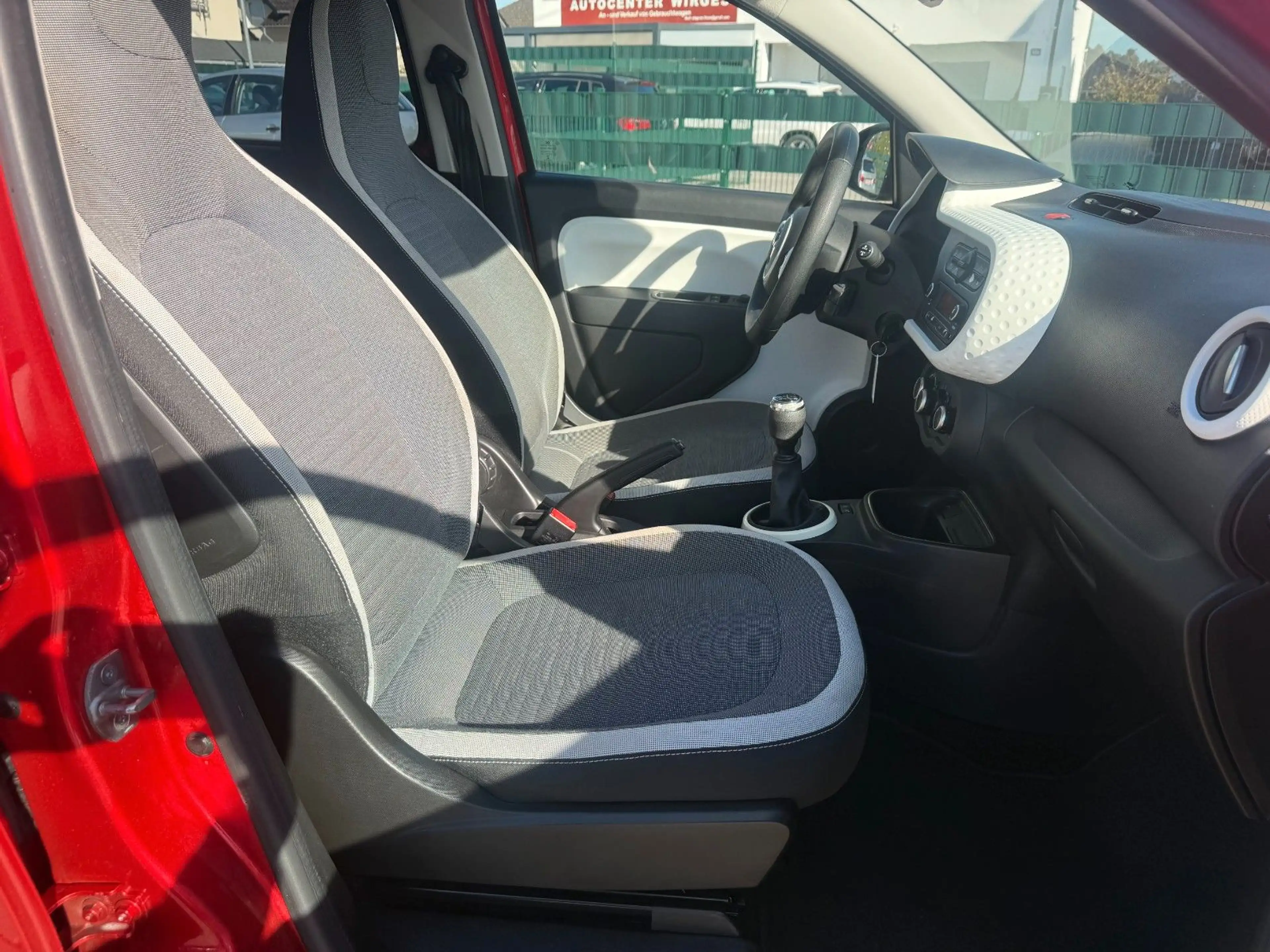 Renault Twingo Limited*GUTER ZUSTAND*KLIMA*PDC** — photo 14