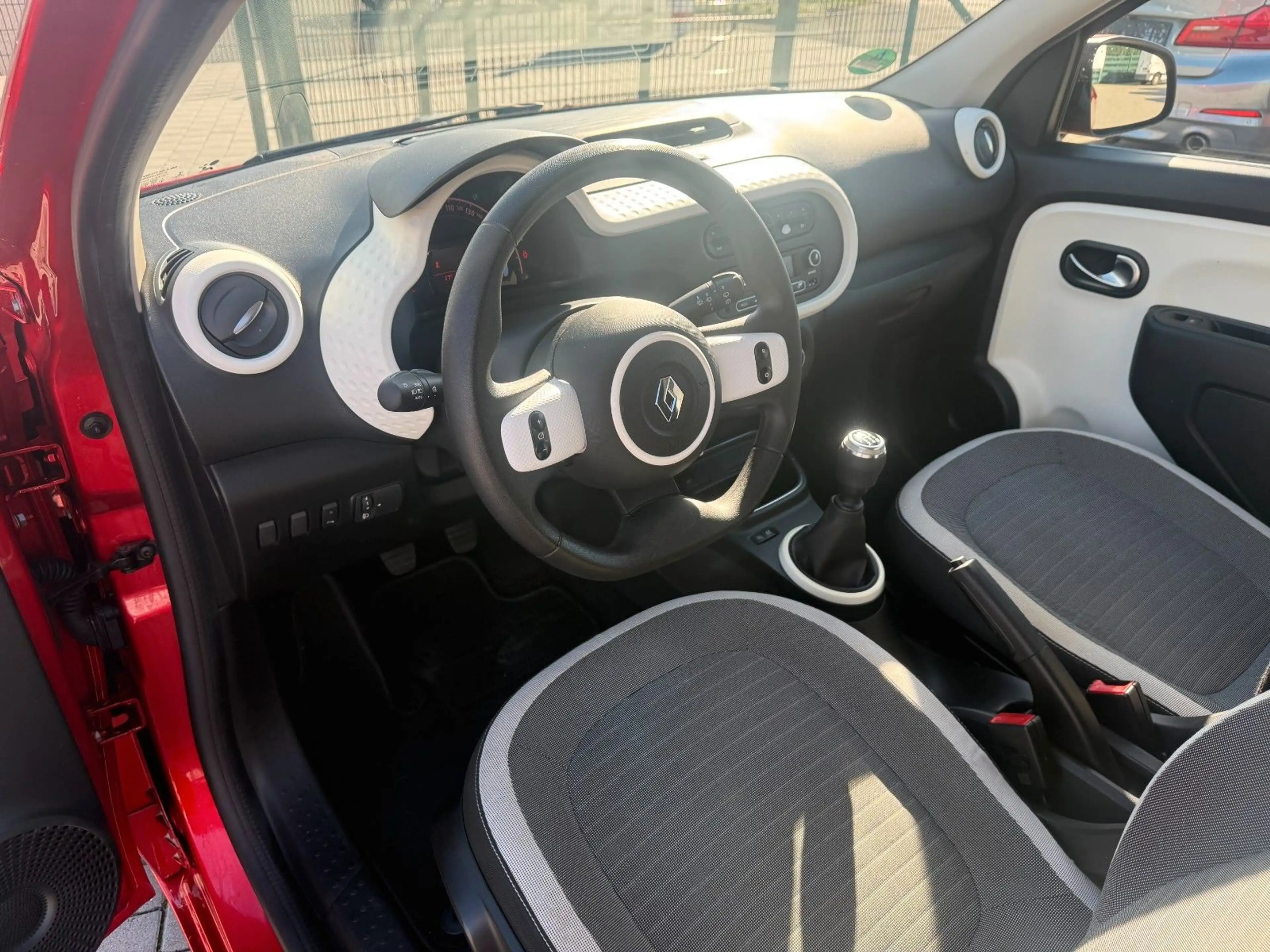 Renault Twingo Limited*GUTER ZUSTAND*KLIMA*PDC** — photo 12