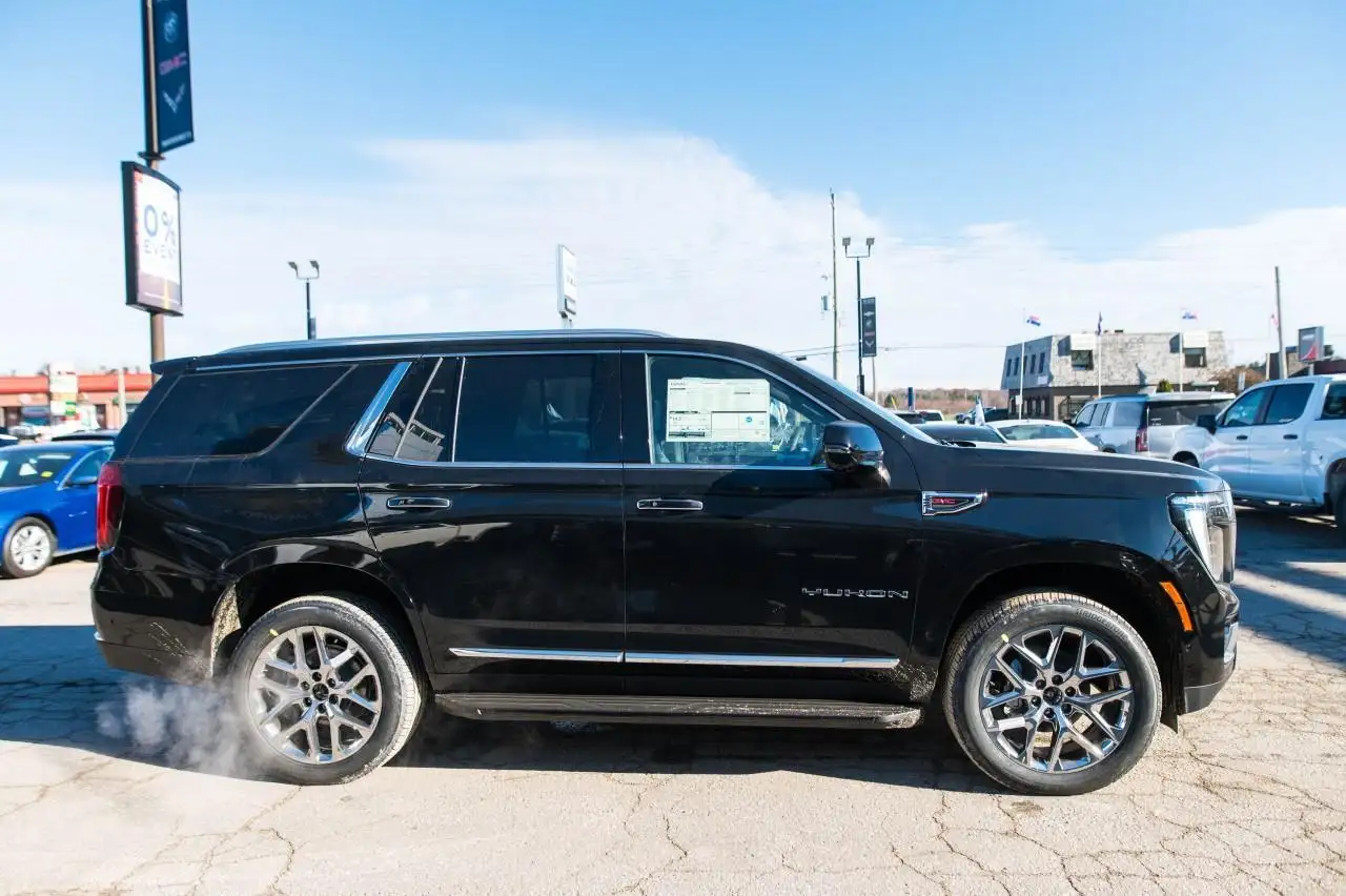 GMC Yukon снимка GMC Yukon