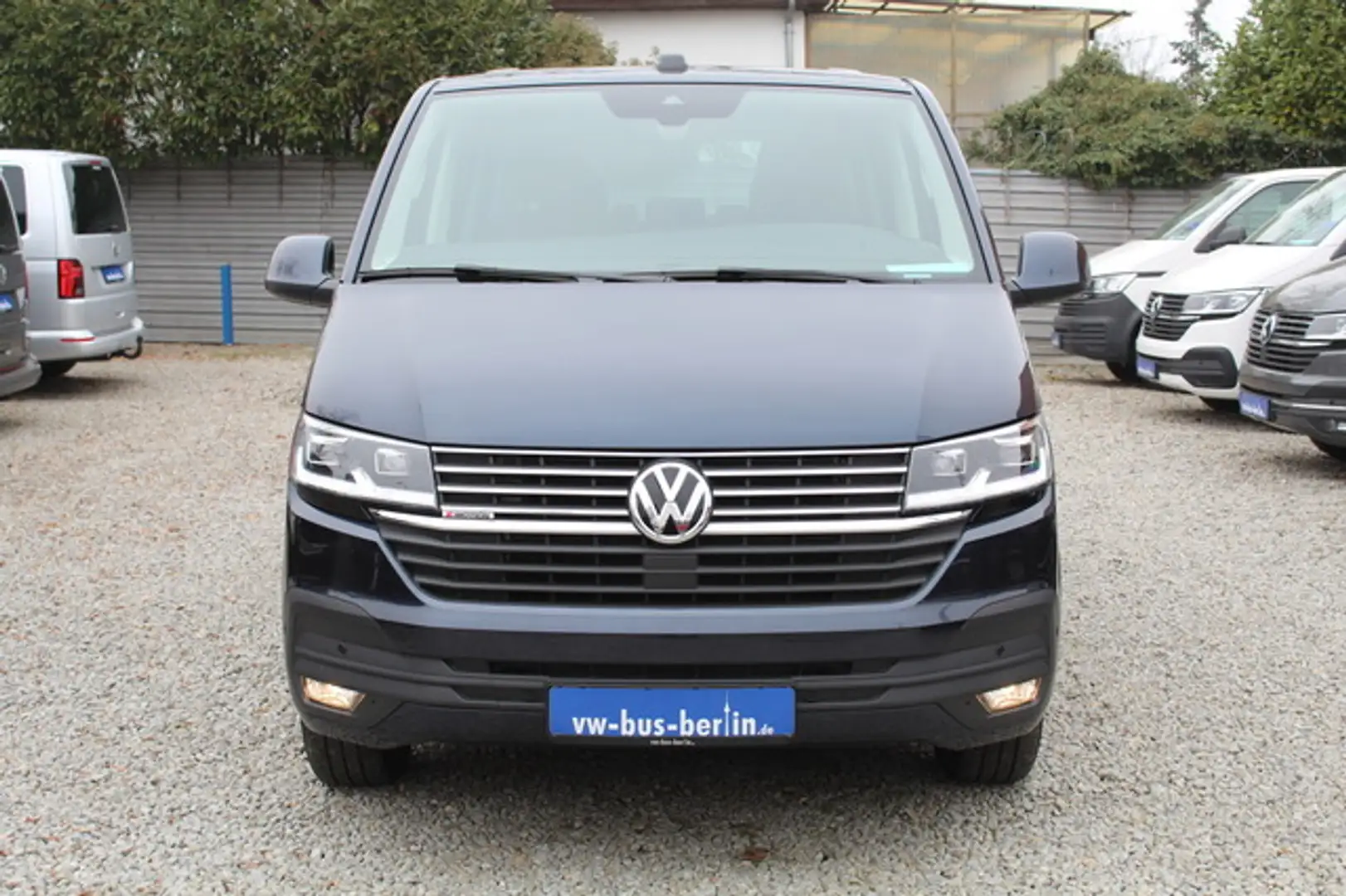 Volkswagen T6.1 Multivan DSG 4Motion LED AHK Standhzg Bleu - 2