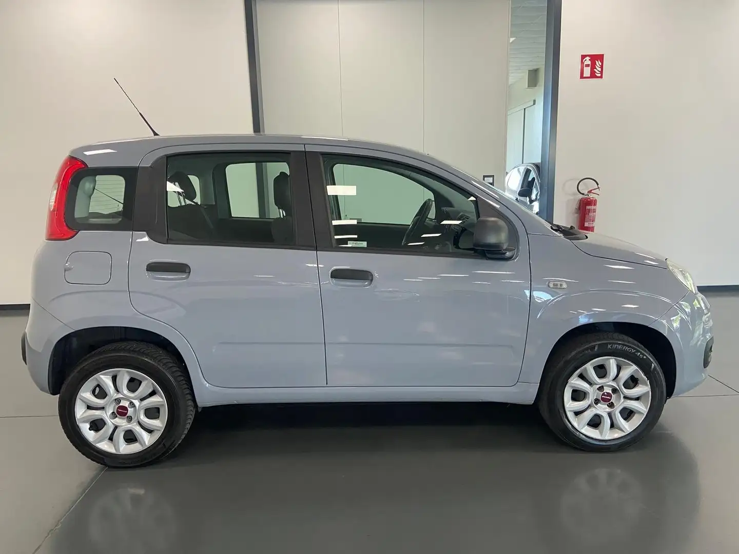Fiat Panda Panda III  0.9 t.air t. natural power Easy 80cv Gris - 2