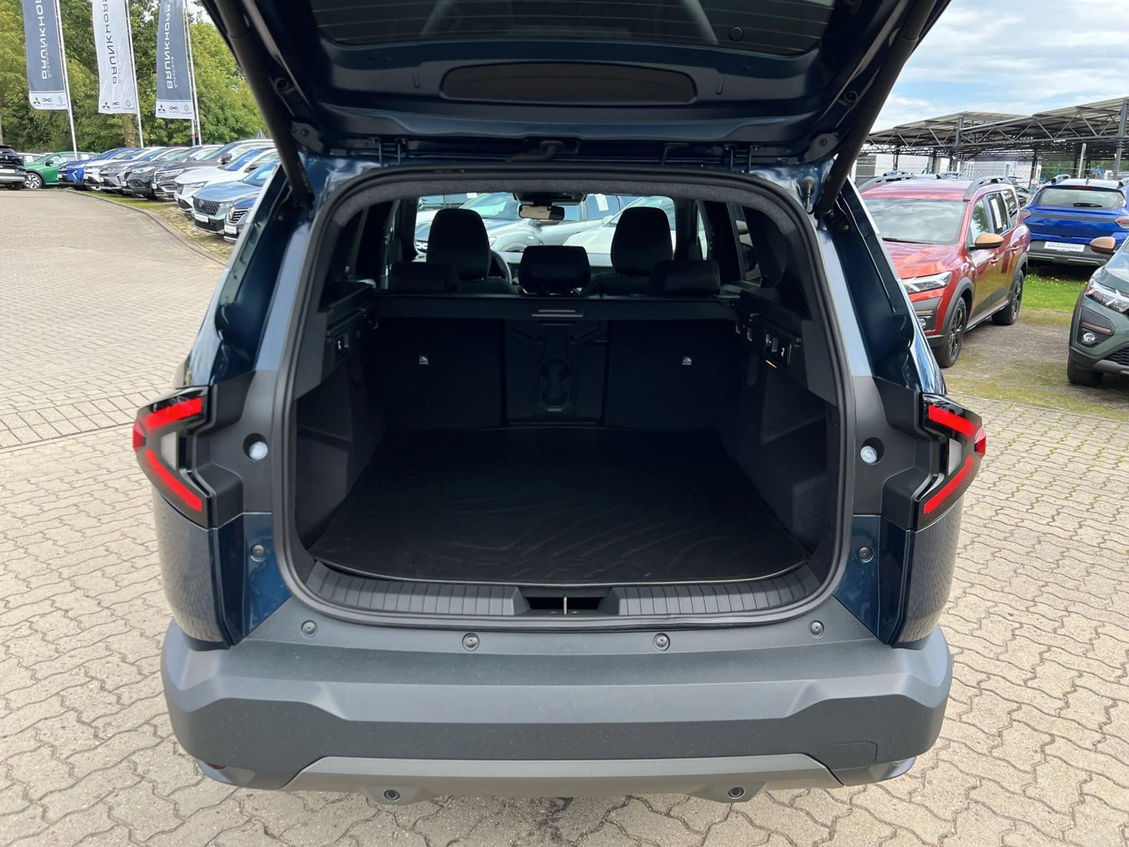 Dacia Bigster Full-Hybrid 155 Extreme el. Heckklappe+Pano-Dach+S — photo 15
