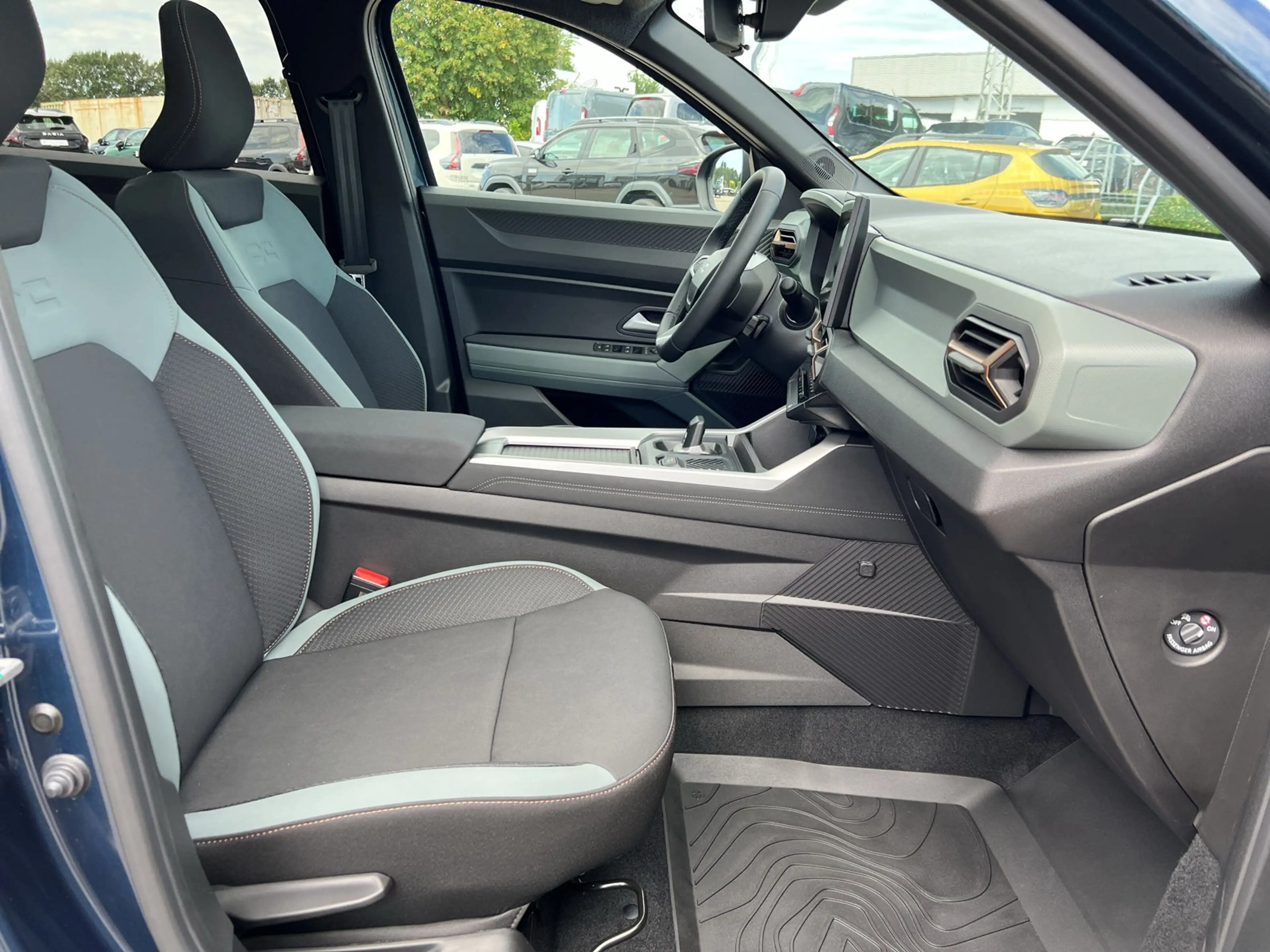 Dacia Bigster Full-Hybrid 155 Extreme el. Heckklappe+Pano-Dach+S — photo 9