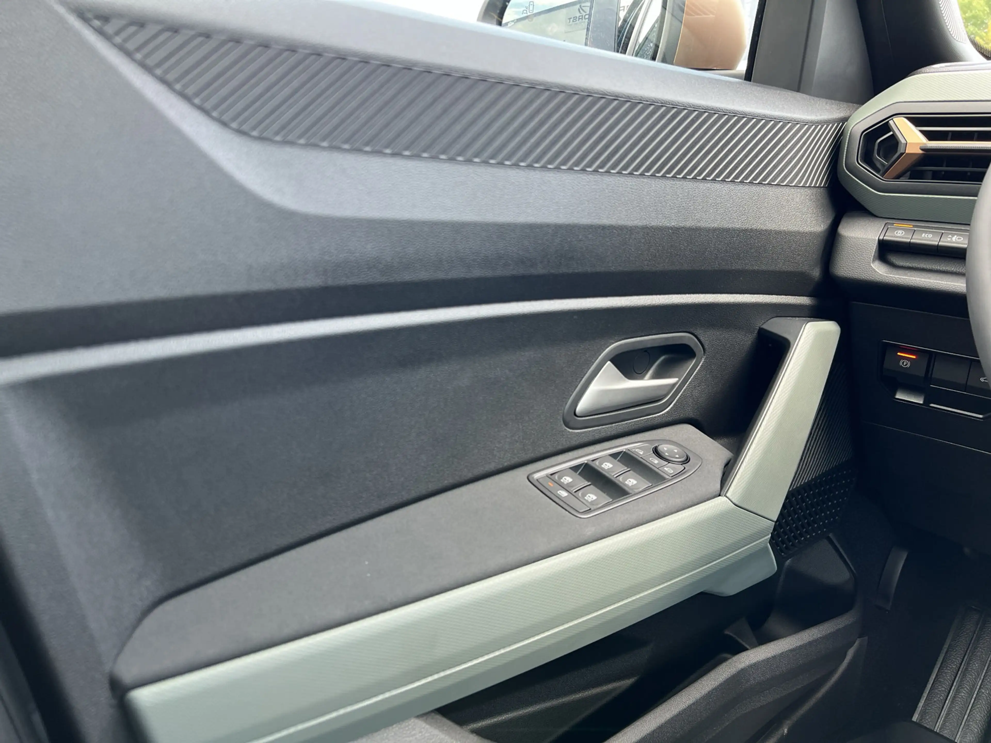Dacia Bigster Full-Hybrid 155 Extreme el. Heckklappe+Pano-Dach+S — photo 13