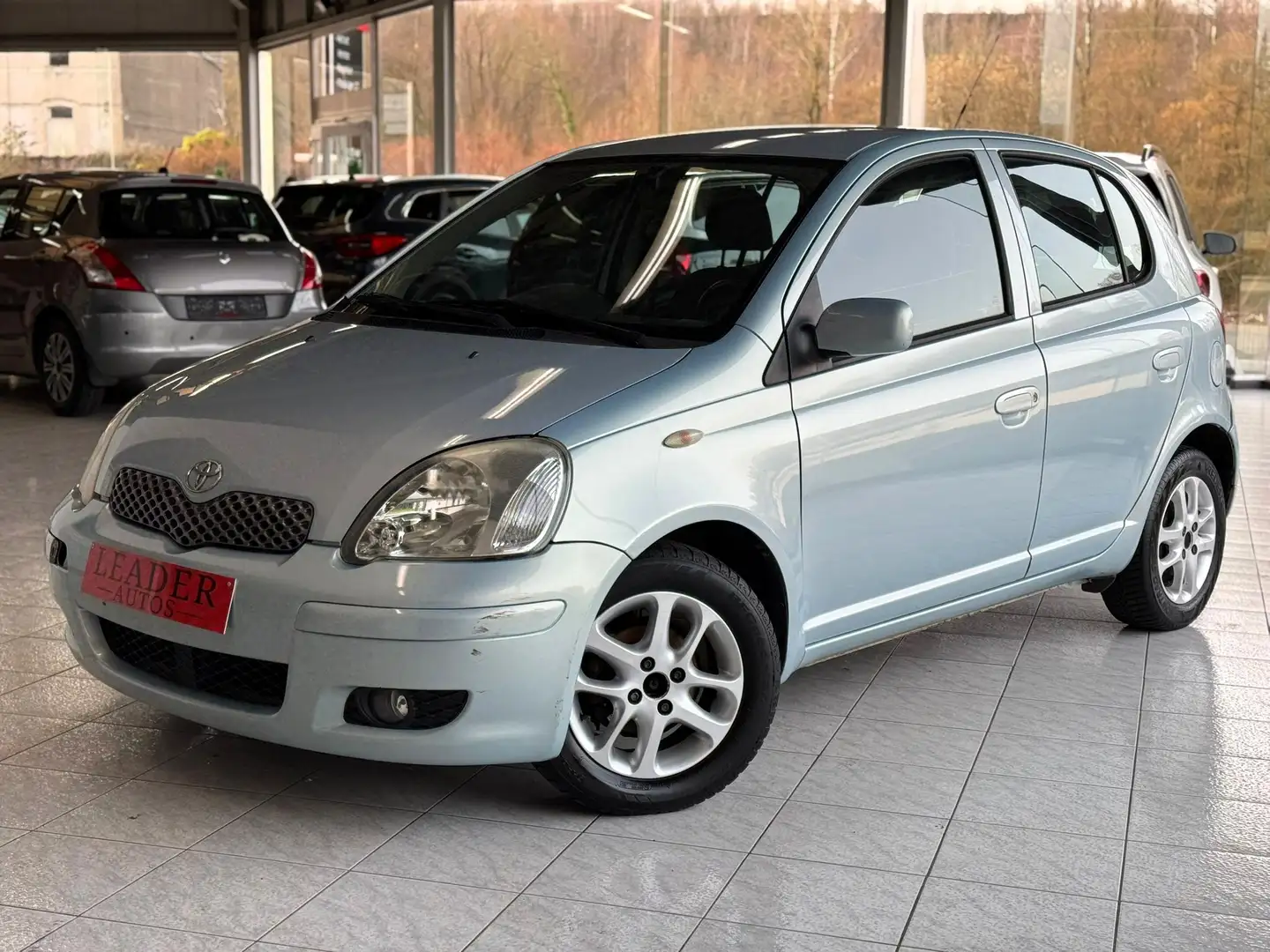 Toyota Yaris 🟩1.3 ESSENCE 94CV Blau - 2