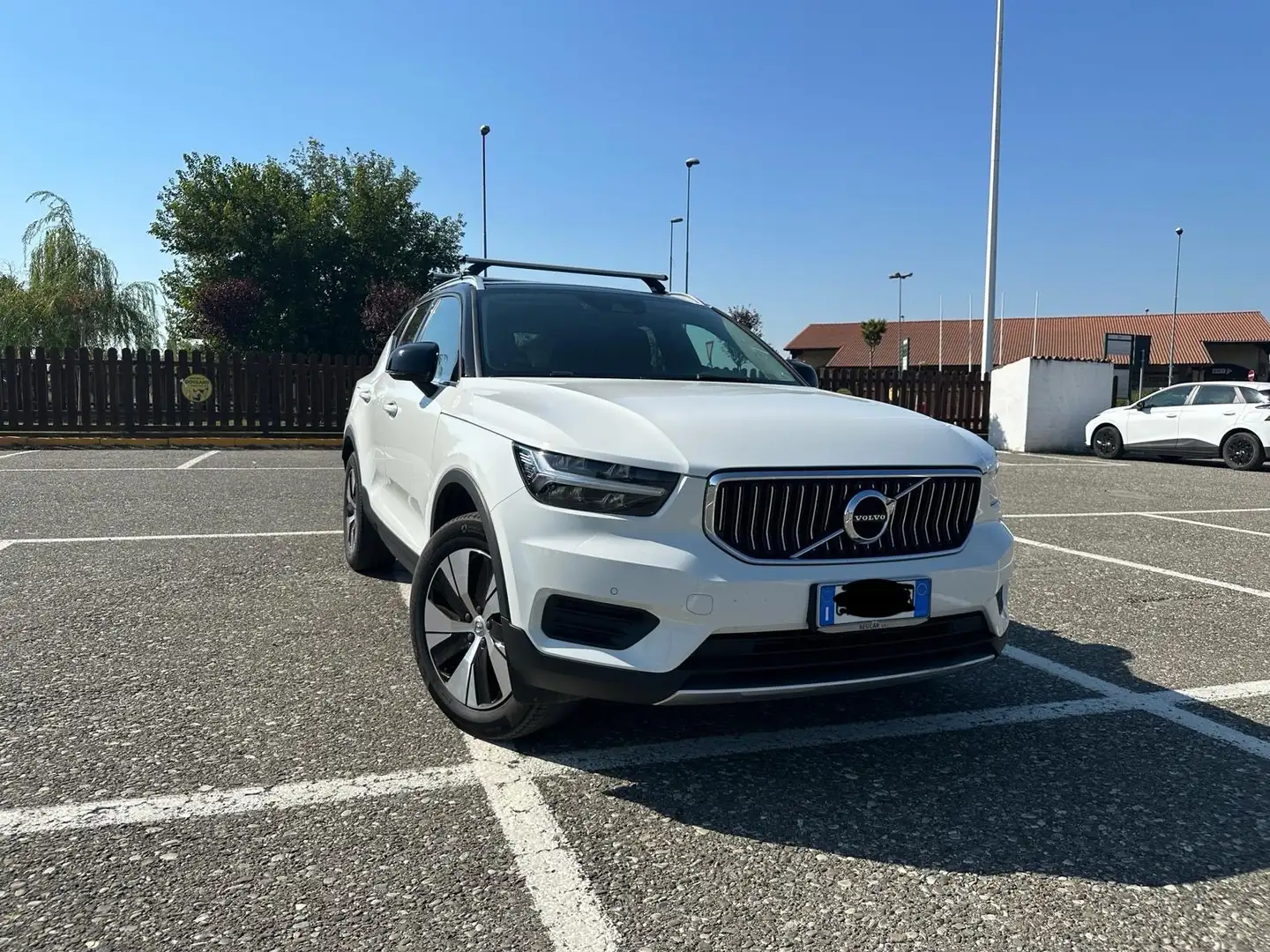 Volvo XC40 AUTOCARRO N1 - 2.0 t4 recard plug-in Hybrid - 1