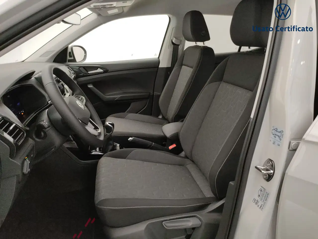 Volkswagen T-Cross 1.0 TSI 85kW Edition Plus 11