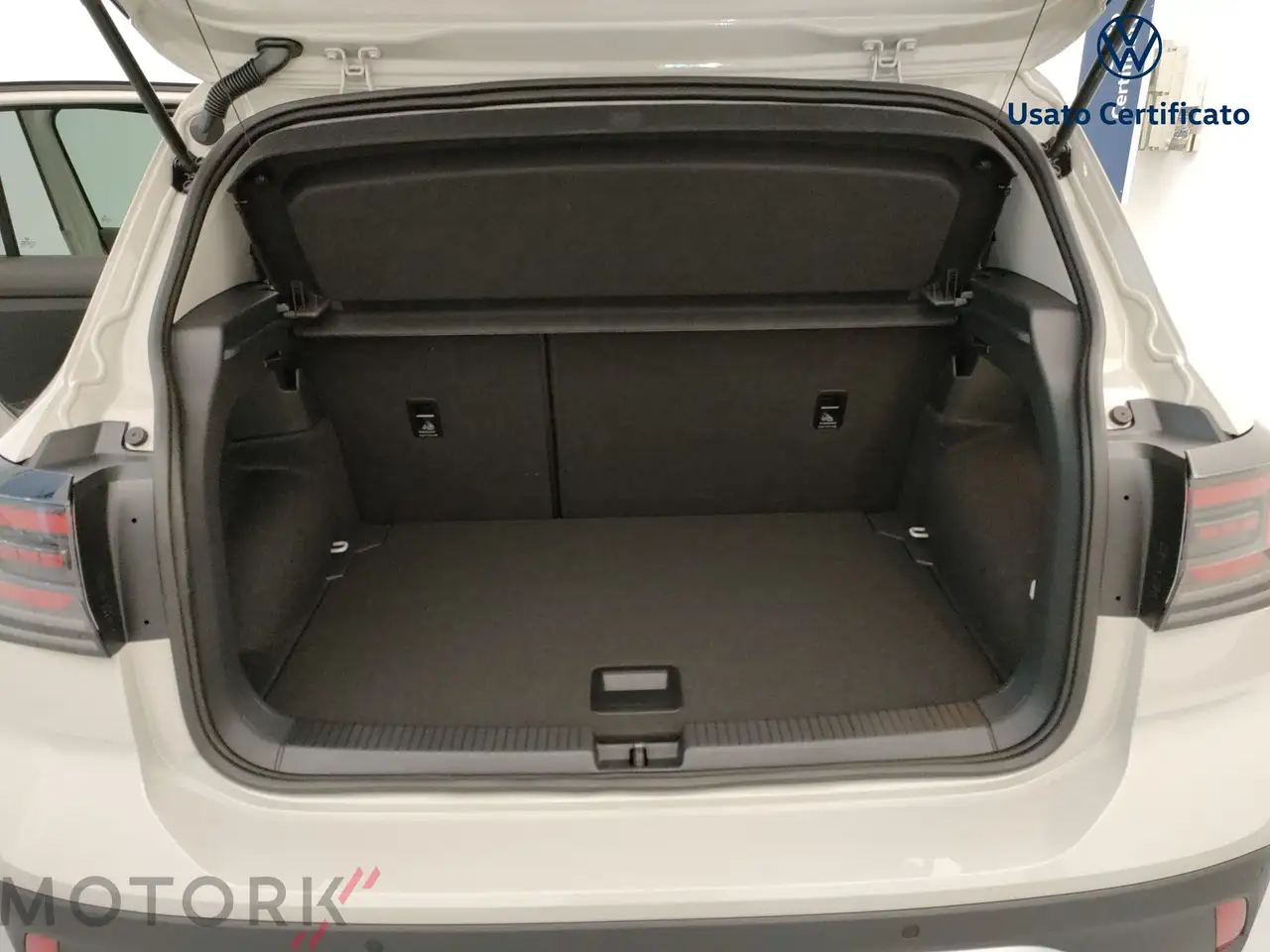 Volkswagen T-Cross 1.0 TSI 85kW Edition Plus 9