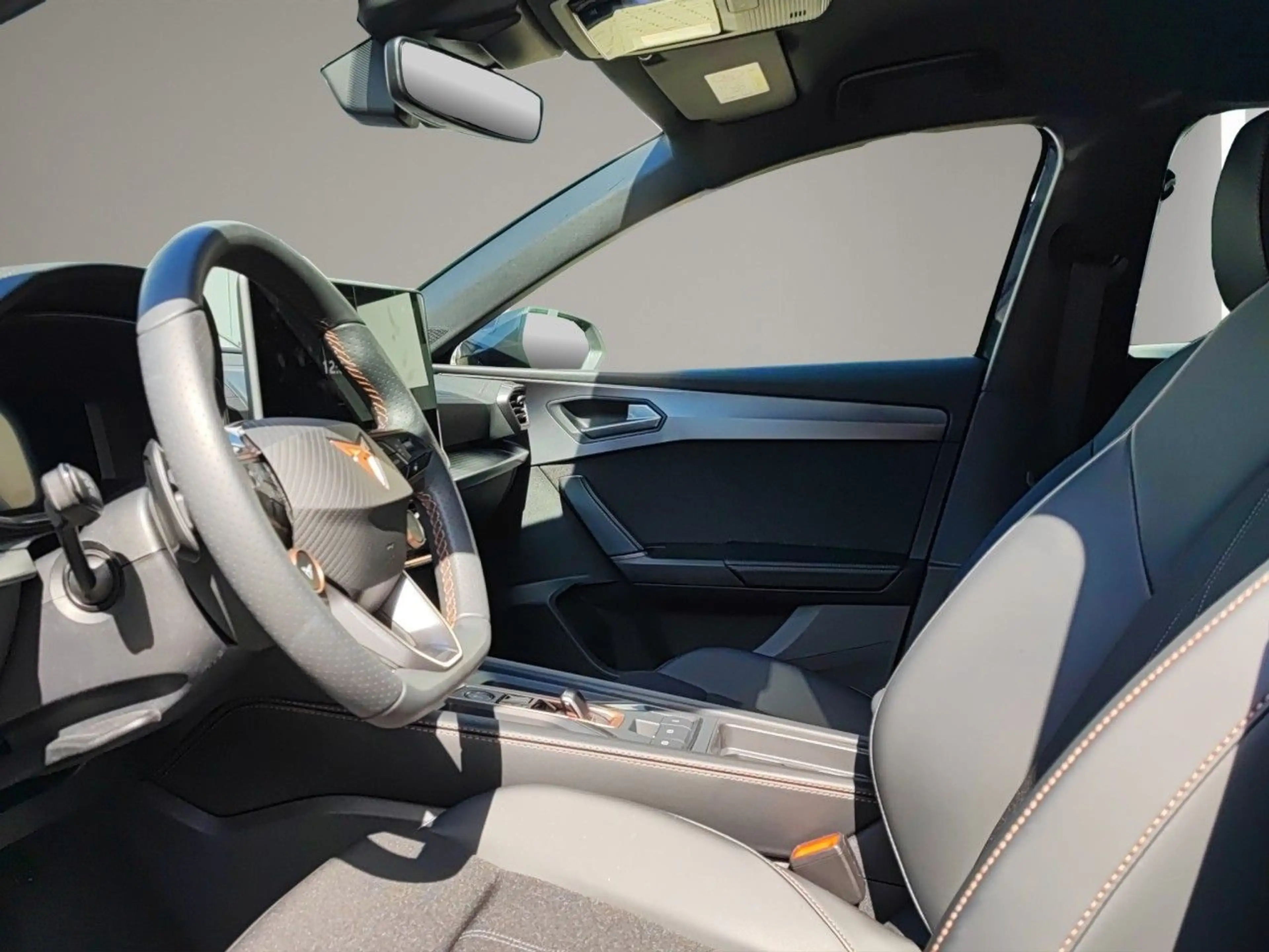 CUPRA Leon 1.5 e-HYBRID 1.5 e-Hybrid 150 kW — photo 10
