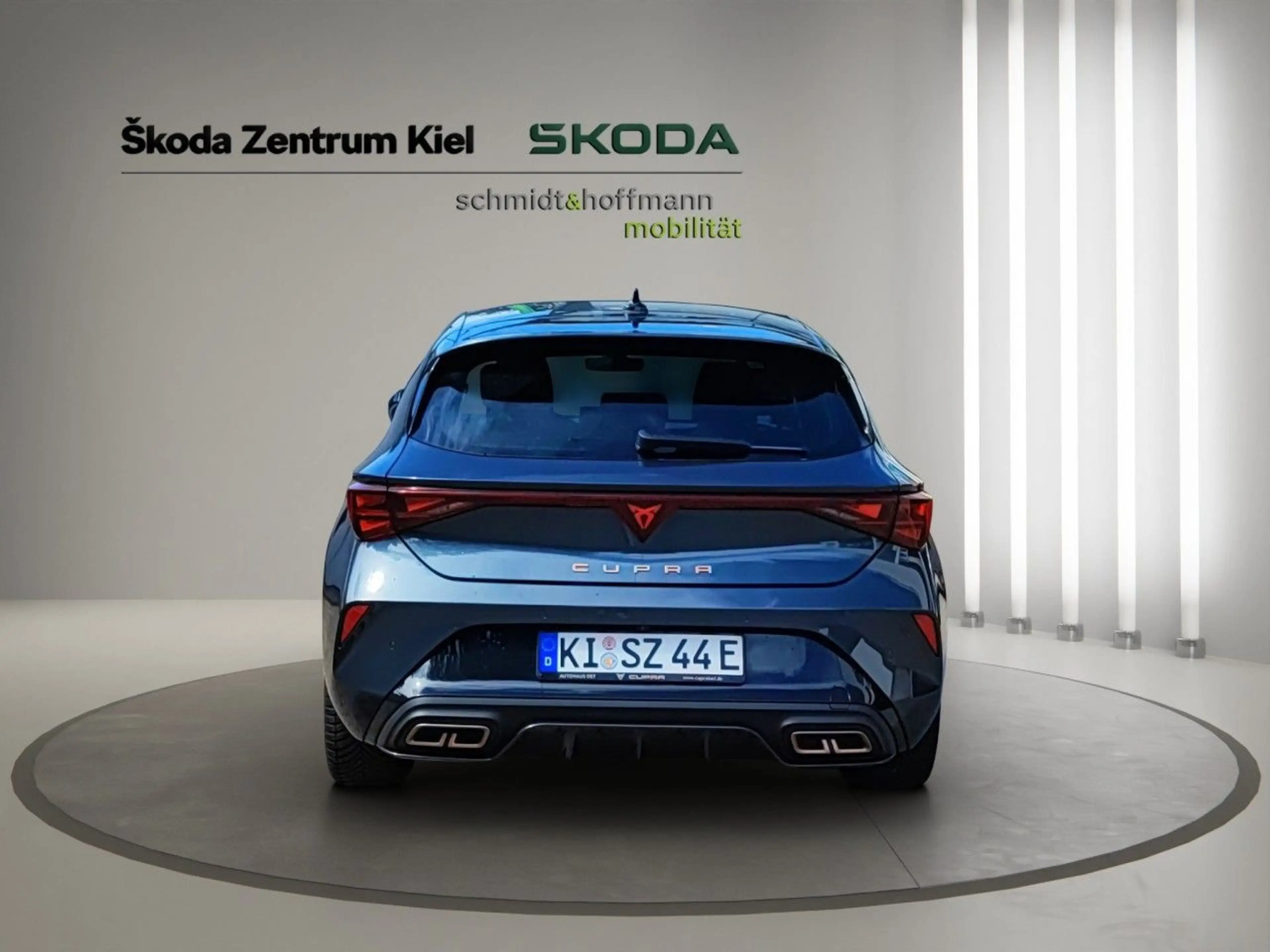 CUPRA Leon 1.5 e-HYBRID 1.5 e-Hybrid 150 kW — photo 5