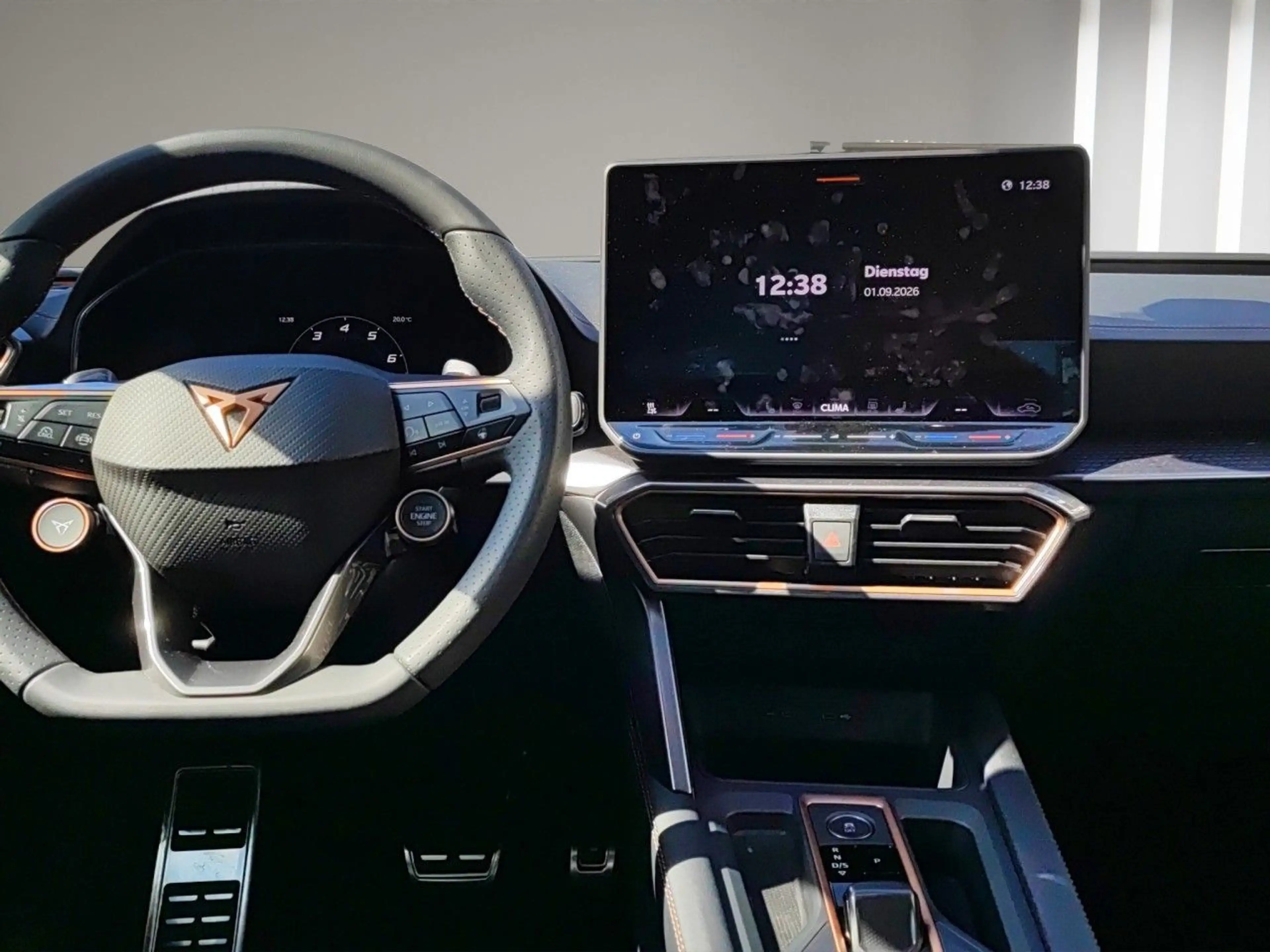 CUPRA Leon 1.5 e-HYBRID 1.5 e-Hybrid 150 kW — photo 13