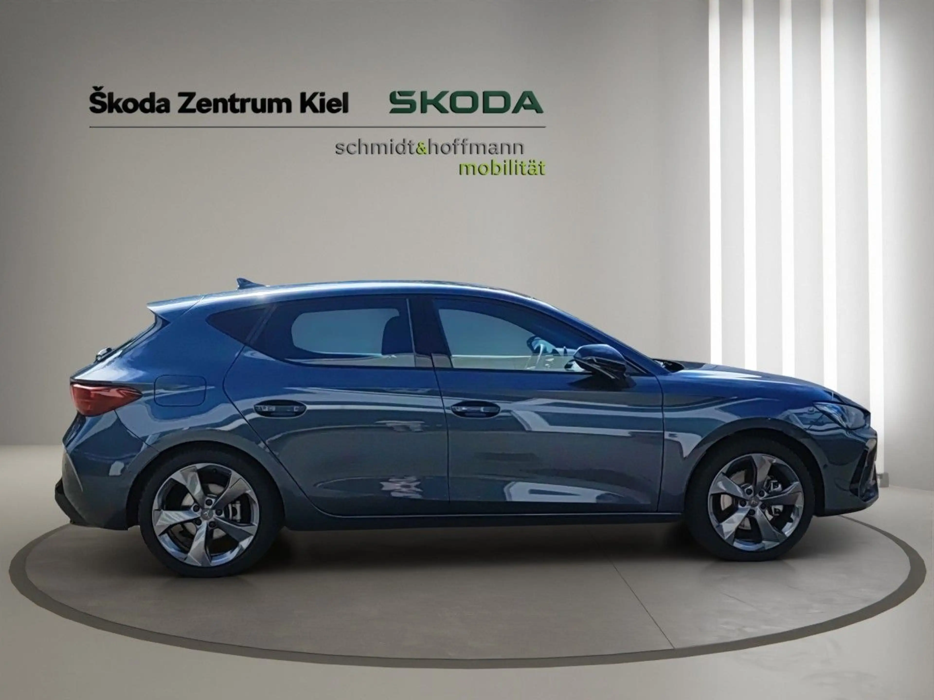 CUPRA Leon 1.5 e-HYBRID 1.5 e-Hybrid 150 kW — photo 8