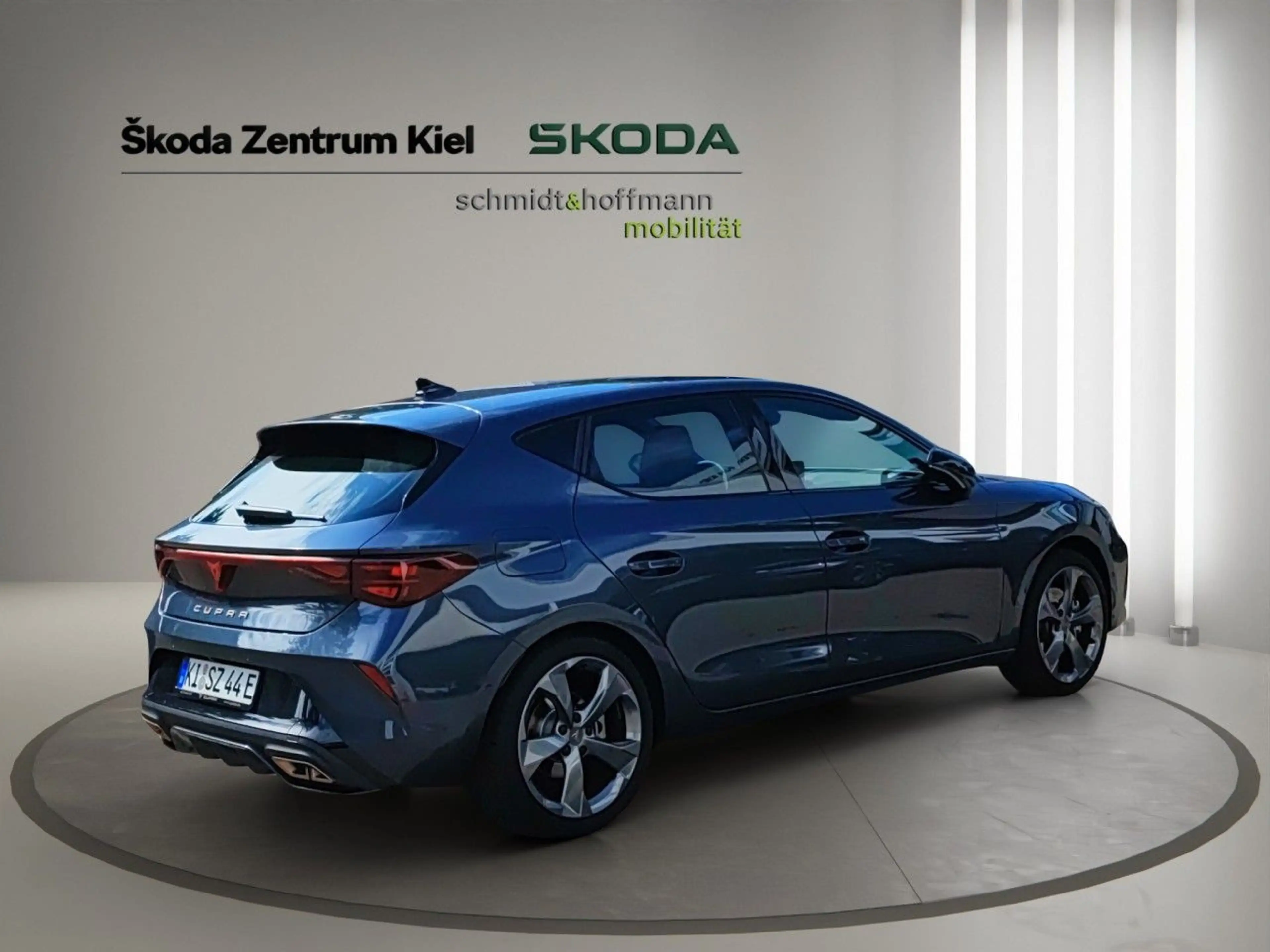 CUPRA Leon 1.5 e-HYBRID 1.5 e-Hybrid 150 kW — photo 7