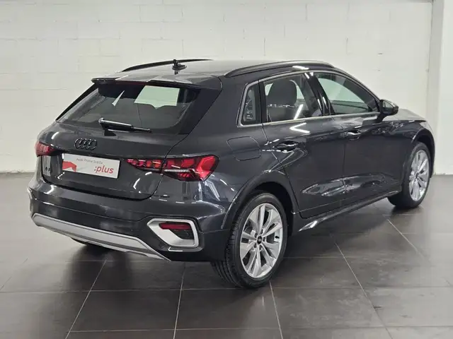 Audi A3 view 4