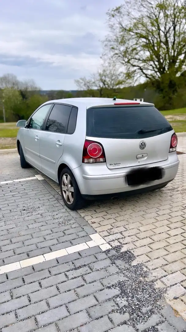 Volkswagen Polo 1.9 TDi Silber - 2
