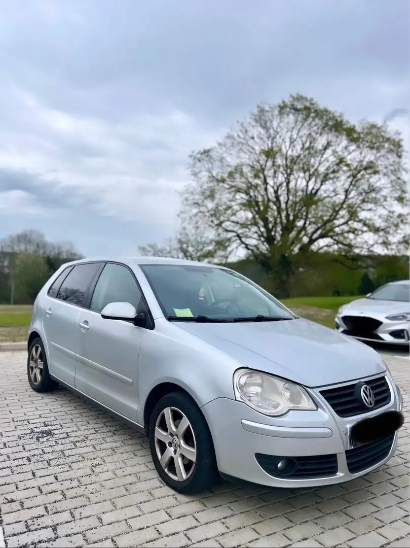 Volkswagen Polo 1.9 TDi Silber - 1