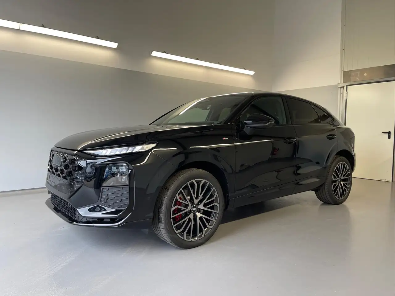 Audi Q3 Sportback NEU TFSI 265 PS quattro S line Pano+T...