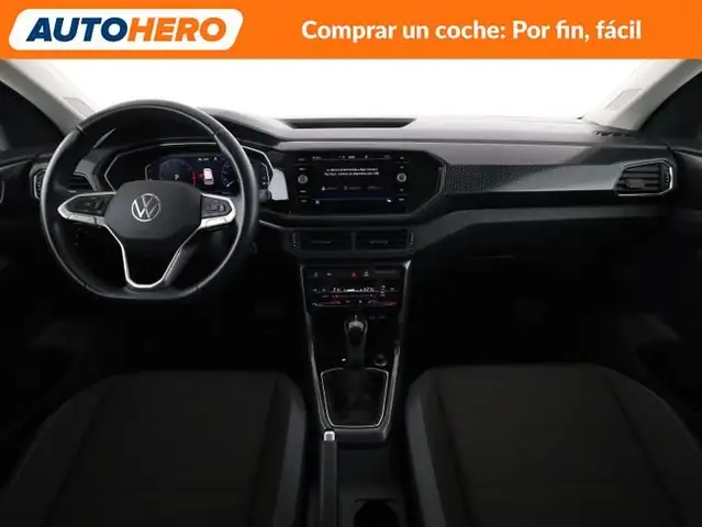 Volkswagen T-Cross view 13