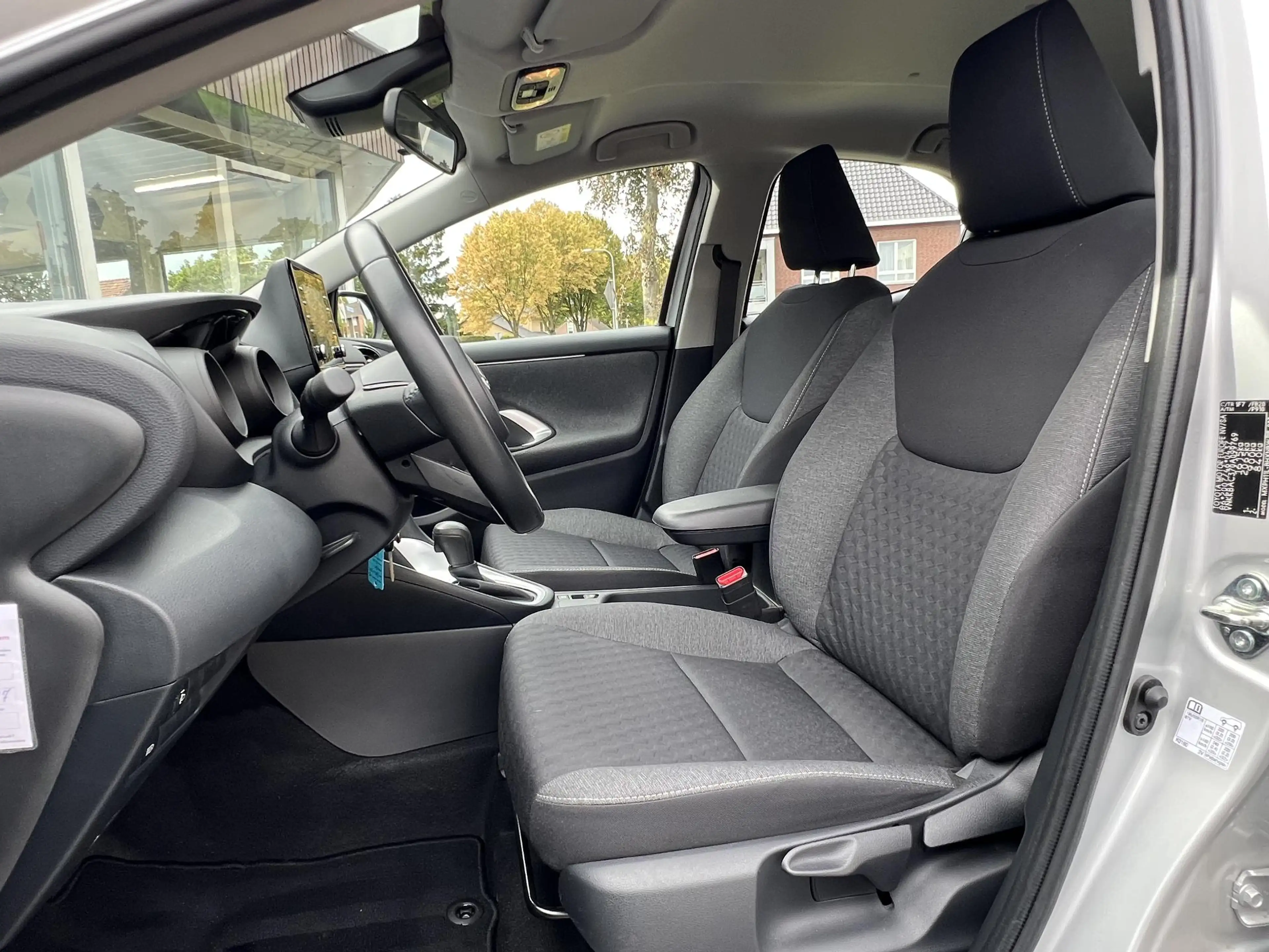 Toyota Yaris 1.5 Hybrid Dynamic | Apple CarPlay/Android auto, L — photo 19