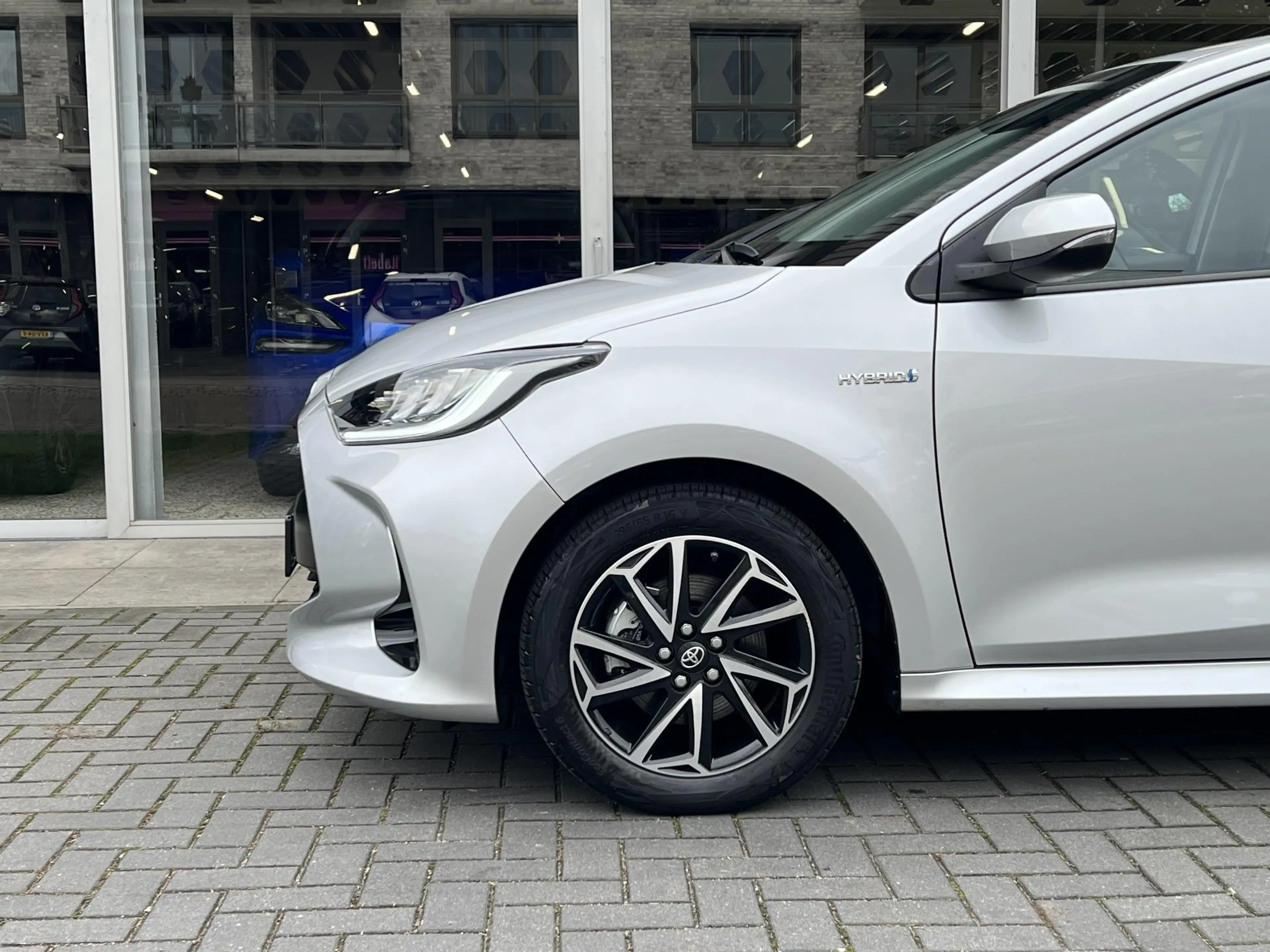 Toyota Yaris 1.5 Hybrid Dynamic | Apple CarPlay/Android auto, L — photo 9