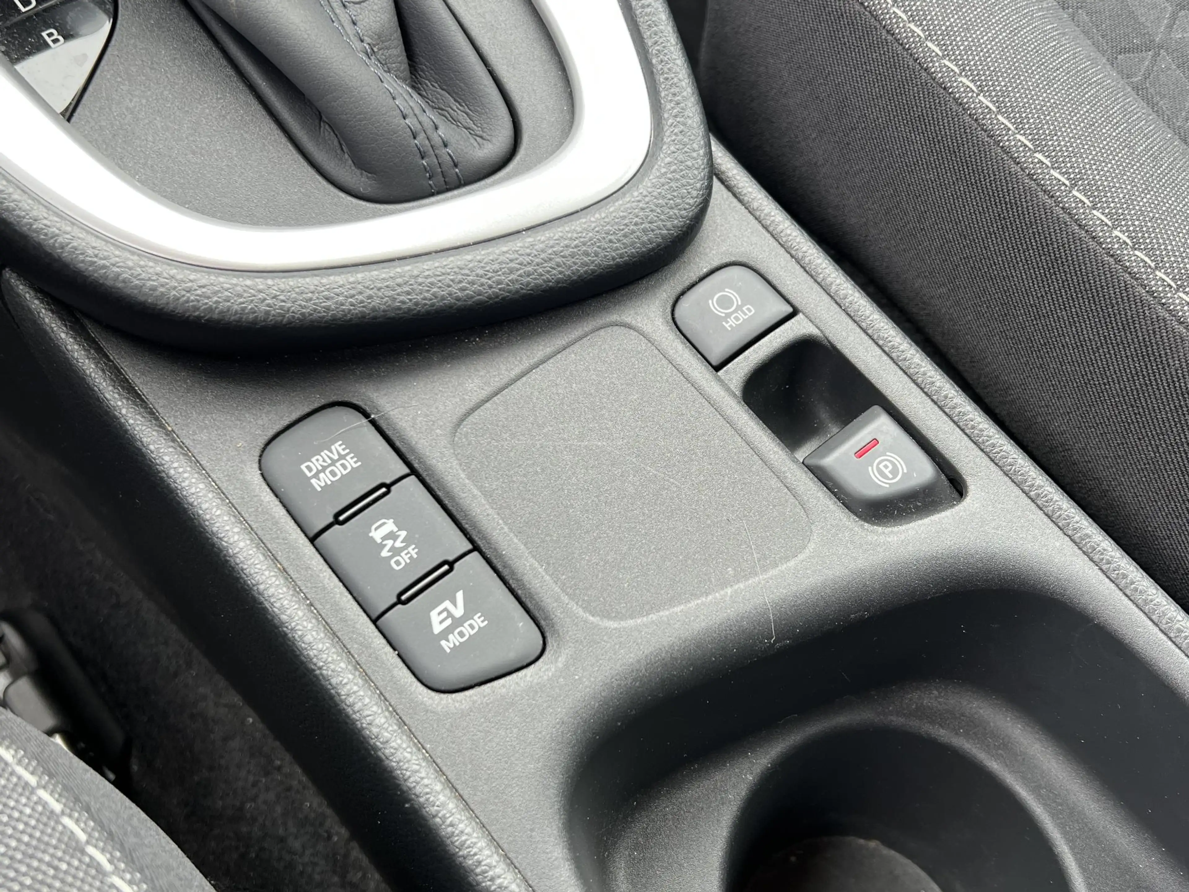 Toyota Yaris 1.5 Hybrid Dynamic | Apple CarPlay/Android auto, L — photo 26