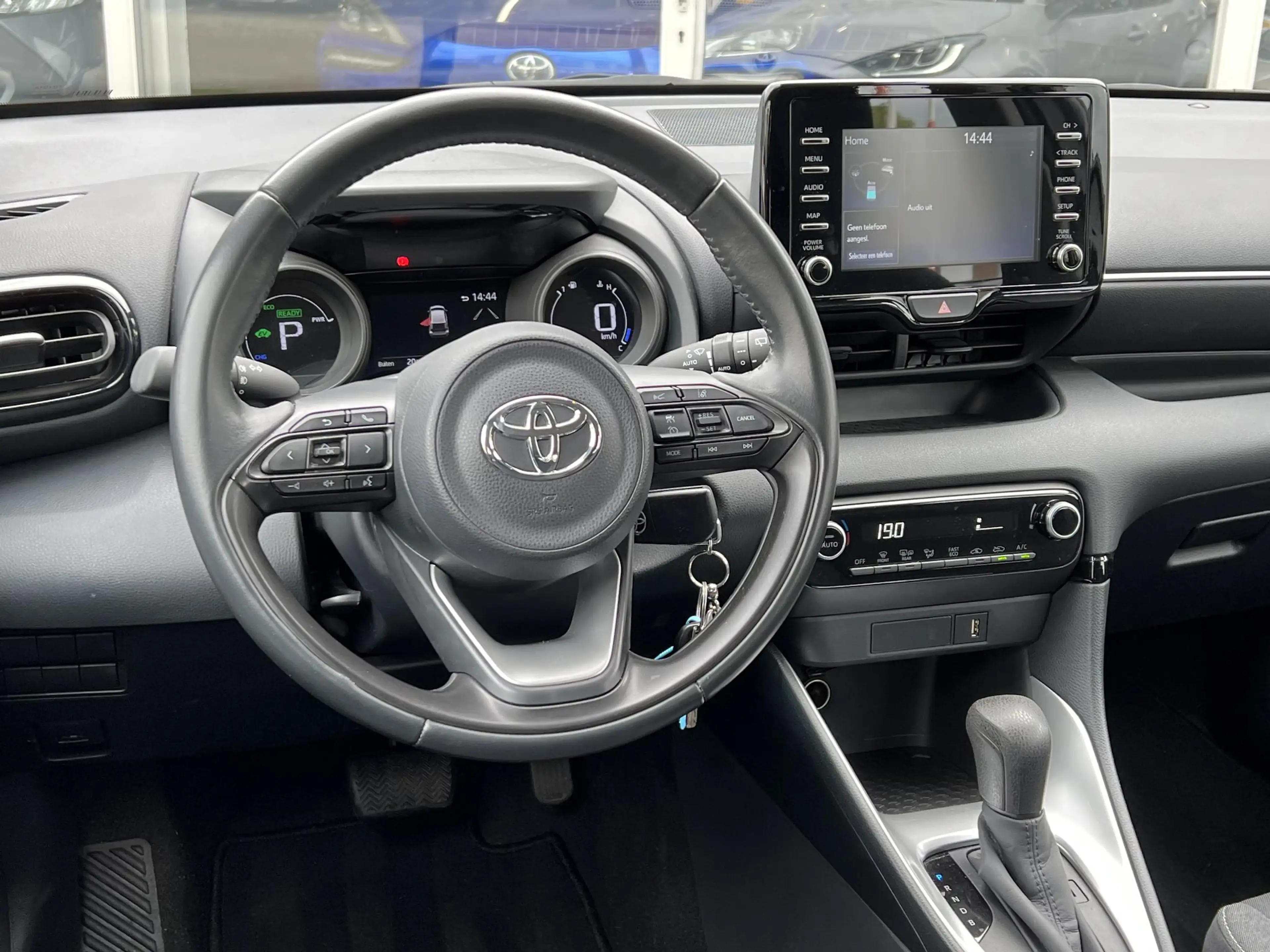 Toyota Yaris 1.5 Hybrid Dynamic | Apple CarPlay/Android auto, L — photo 17