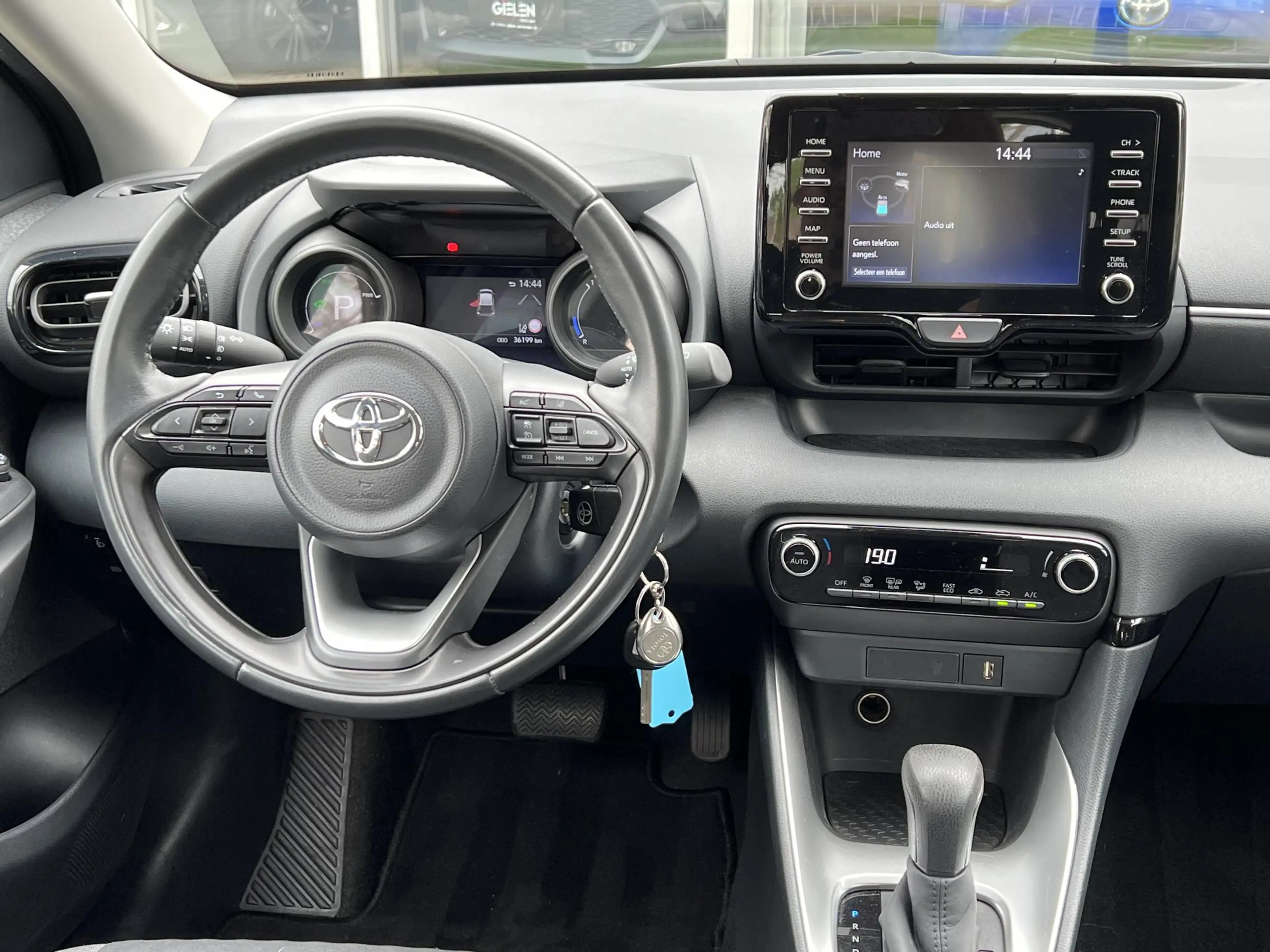 Toyota Yaris 1.5 Hybrid Dynamic | Apple CarPlay/Android auto, L — photo 15