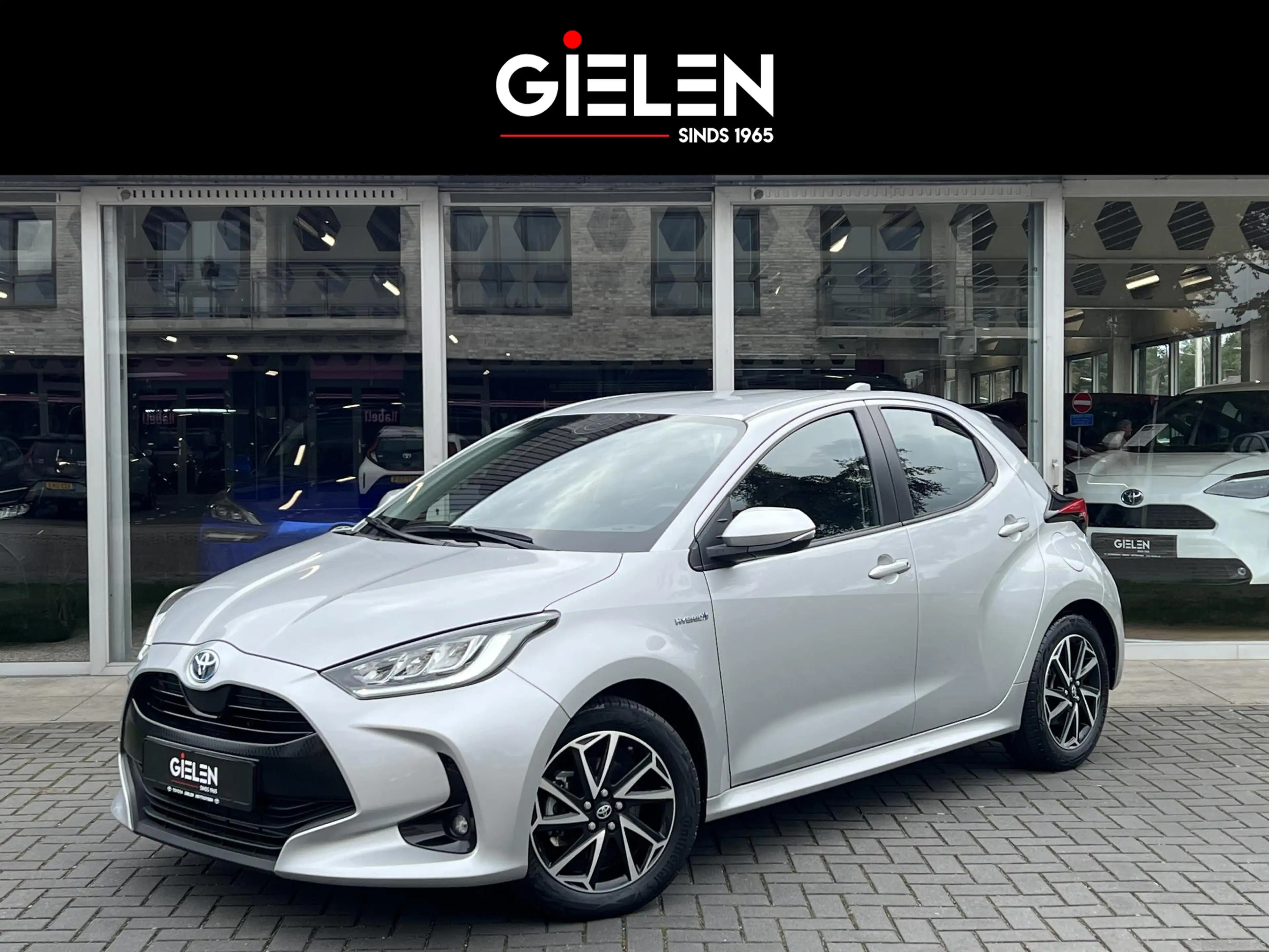 Toyota Yaris 1.5 Hybrid Dynamic | Apple CarPlay/Android auto, L