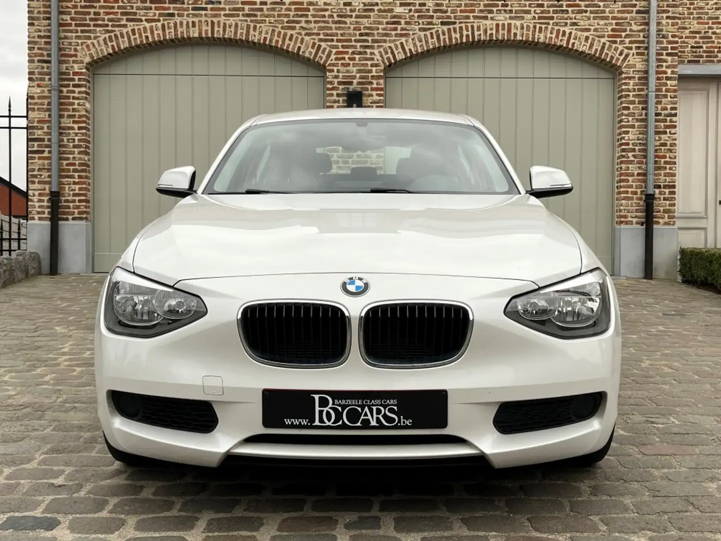 BMW 114 d Navigatie-Leder-Bluetooth-Parkeersensoren-16" Weiß - 2