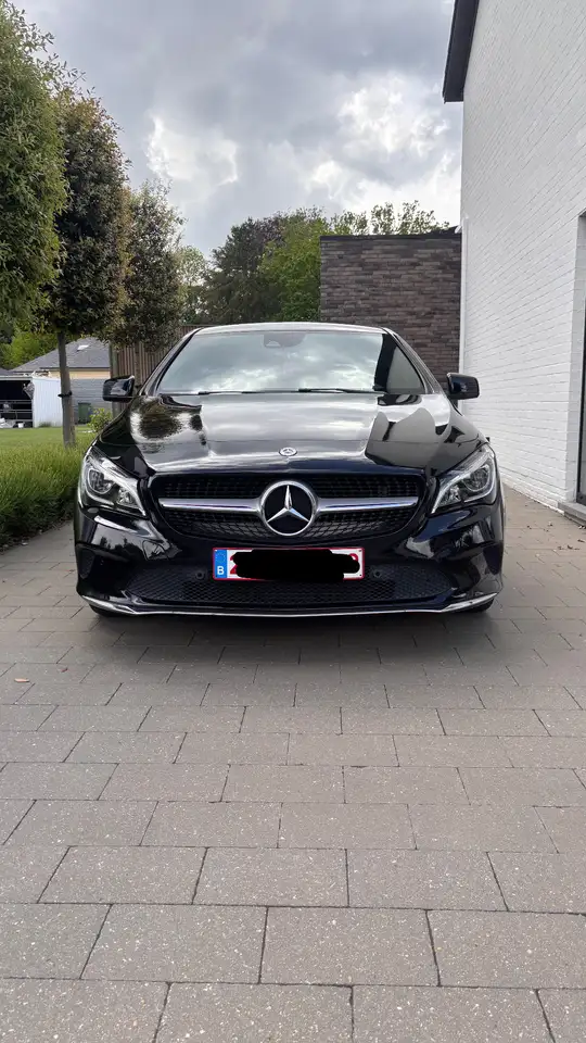 Mercedes-Benz CLA 180