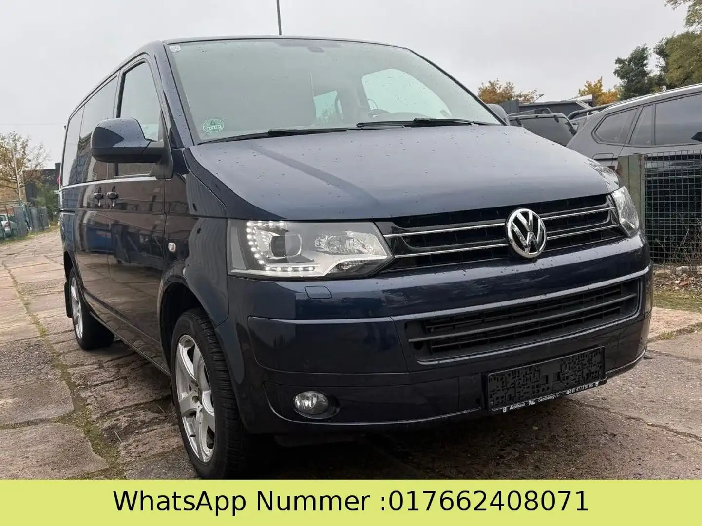 Volkswagen T5 Transporter Bus Caravelle Comfortline 4Motion Blau - 1