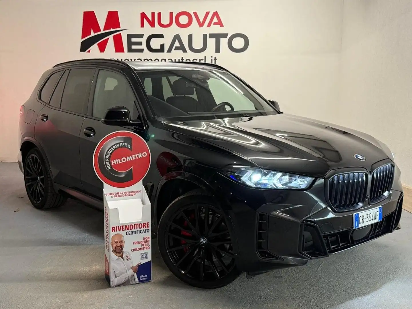 BMW X5 xDrive30d 48V Msport Zwart - 1