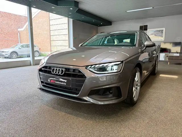 Audi A4 Avant main image