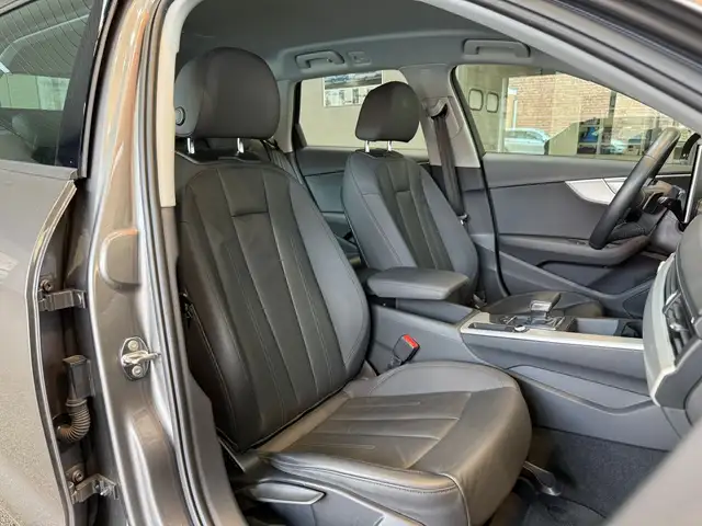 Audi A4 Avant view 14