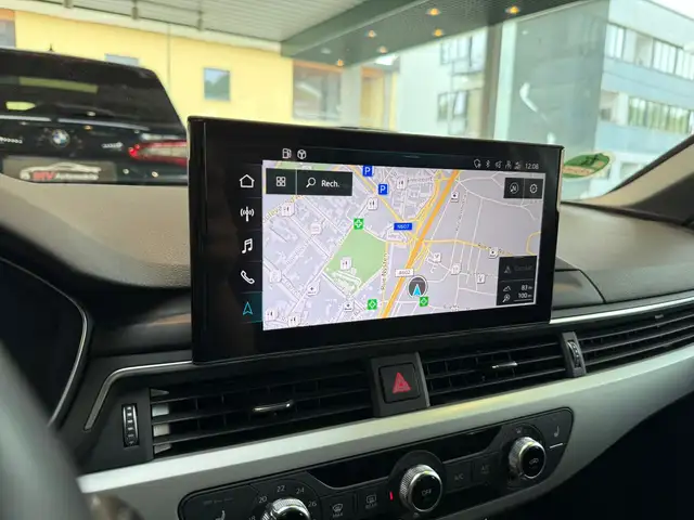 Audi A4 Avant view 15