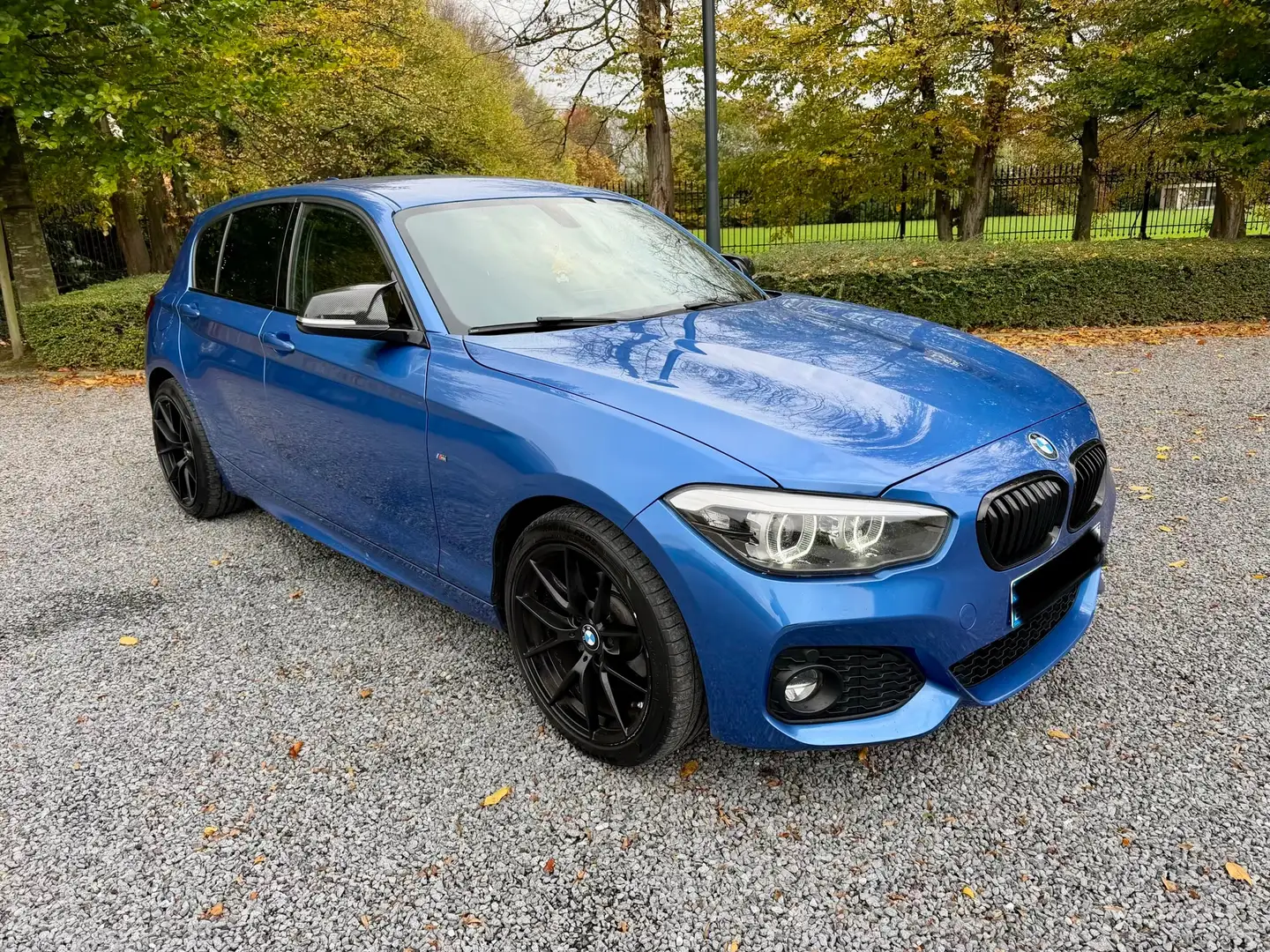 BMW 118 118i M Sport 180pk Facelift LED Car-play Euro6b Blau - 2