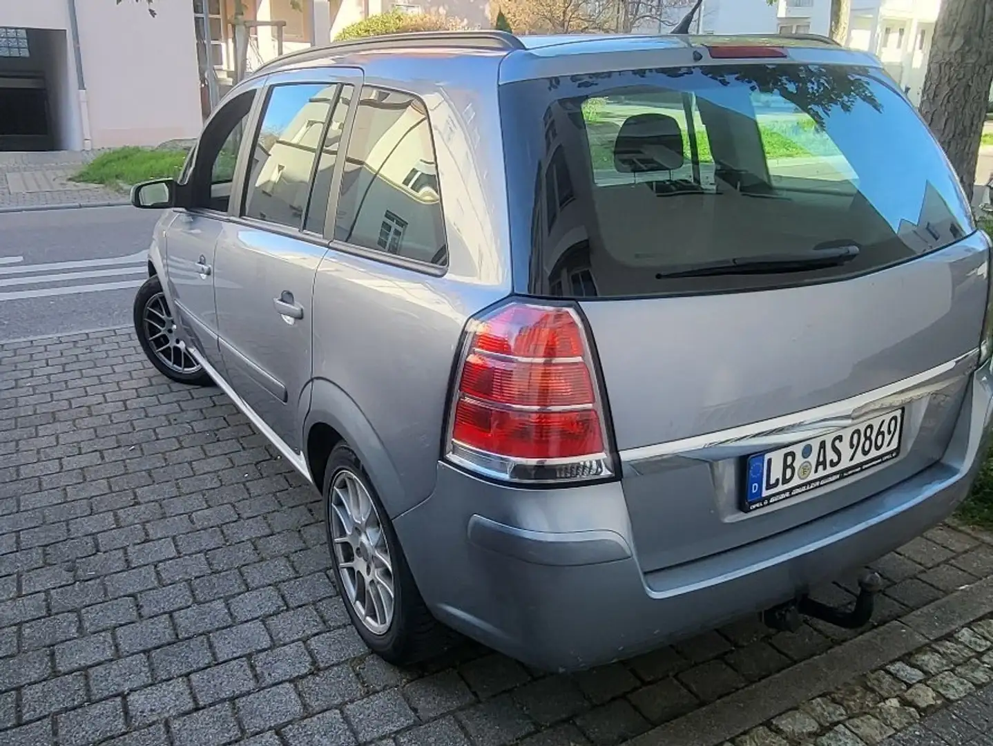 Opel Zafira CATCH ME Now Grau - 2
